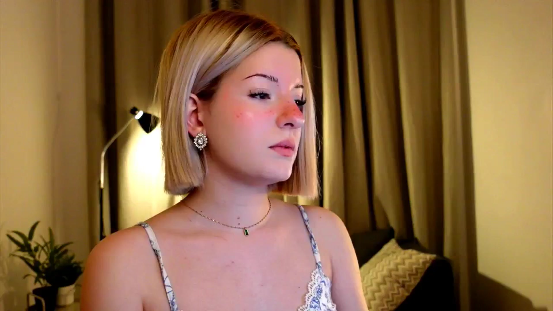 Gallery image thumbnail from funny_freckle's myfreecams stream on, 02/15/2025, 13:55 image 18 of 20