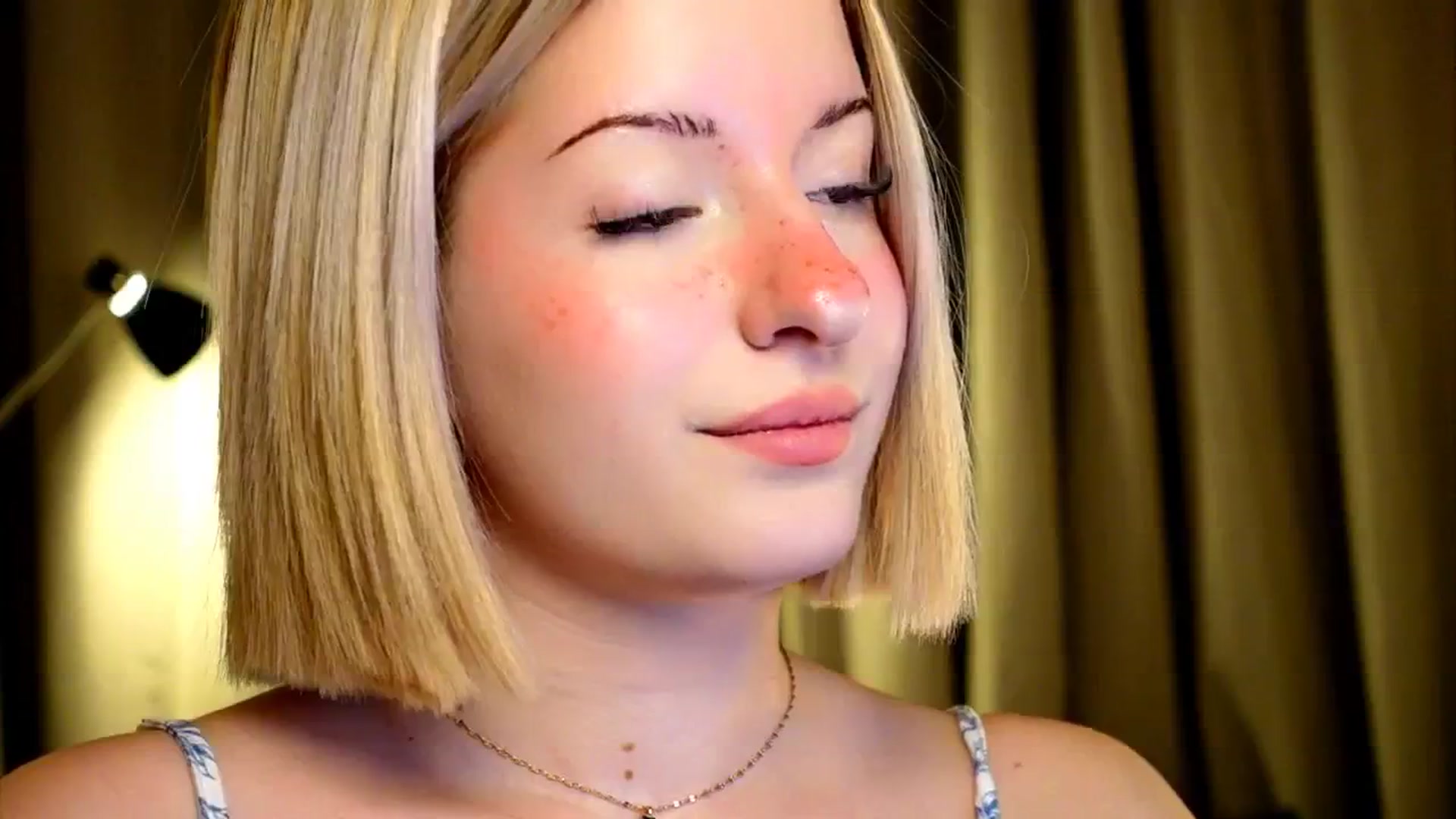 Gallery image thumbnail from funny_freckle's myfreecams stream on, 02/15/2025, 13:55 image 14 of 20