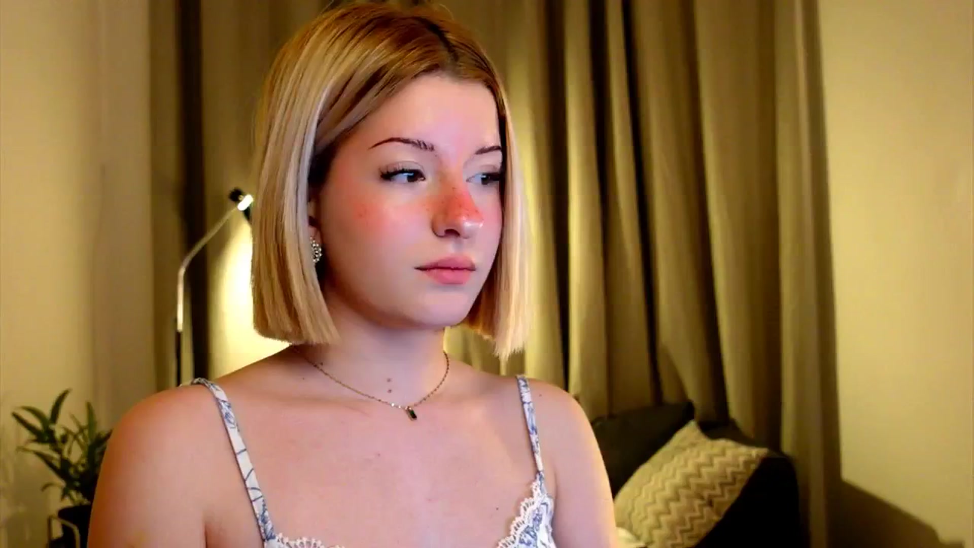 Gallery image thumbnail from funny_freckle's myfreecams stream on, 02/15/2025, 14:14 image 13 of 20