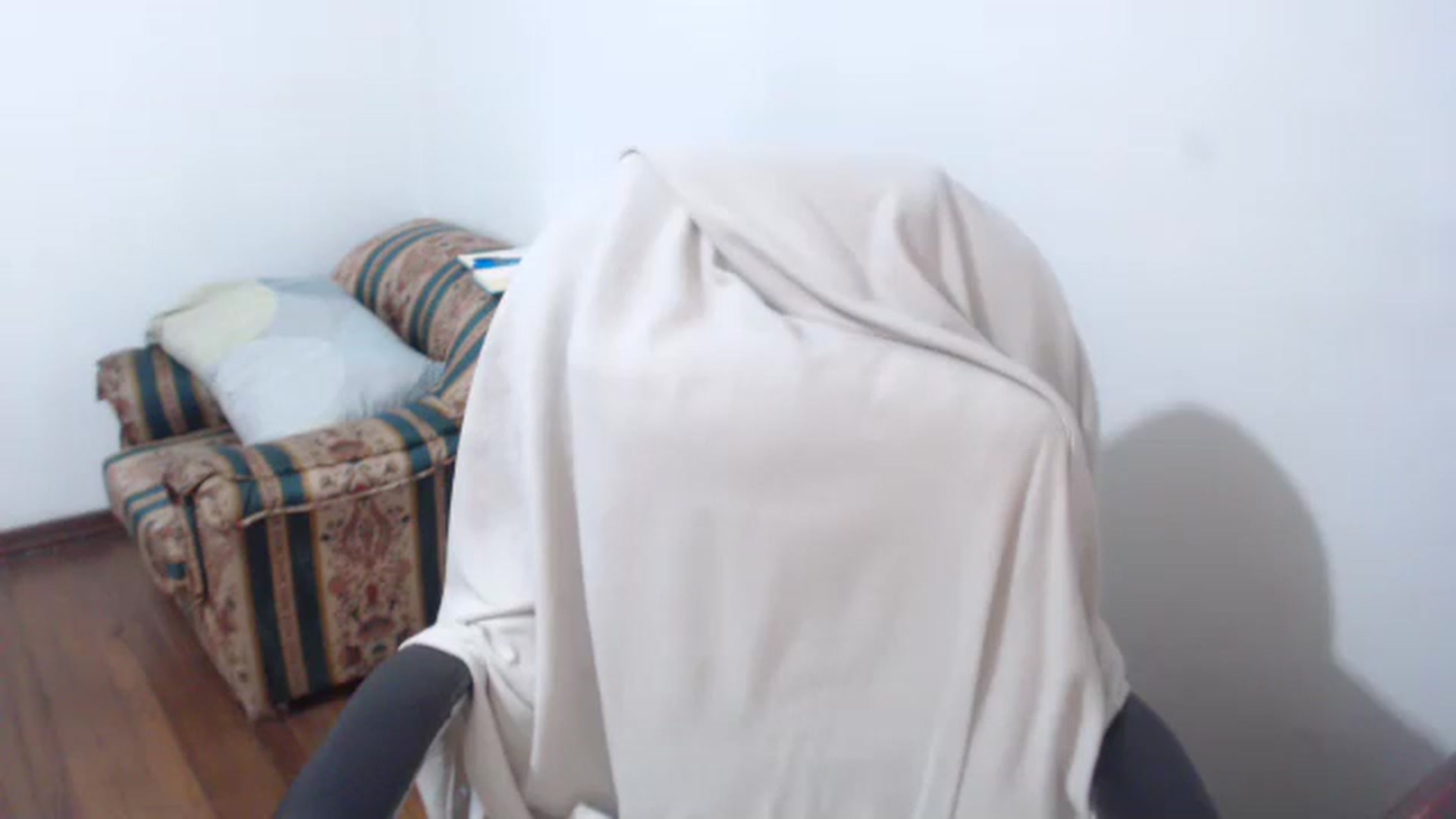 Gallery image thumbnail from gaby_Bright's myfreecams stream on, 04/29/2026, 23:40 image 18 of 20