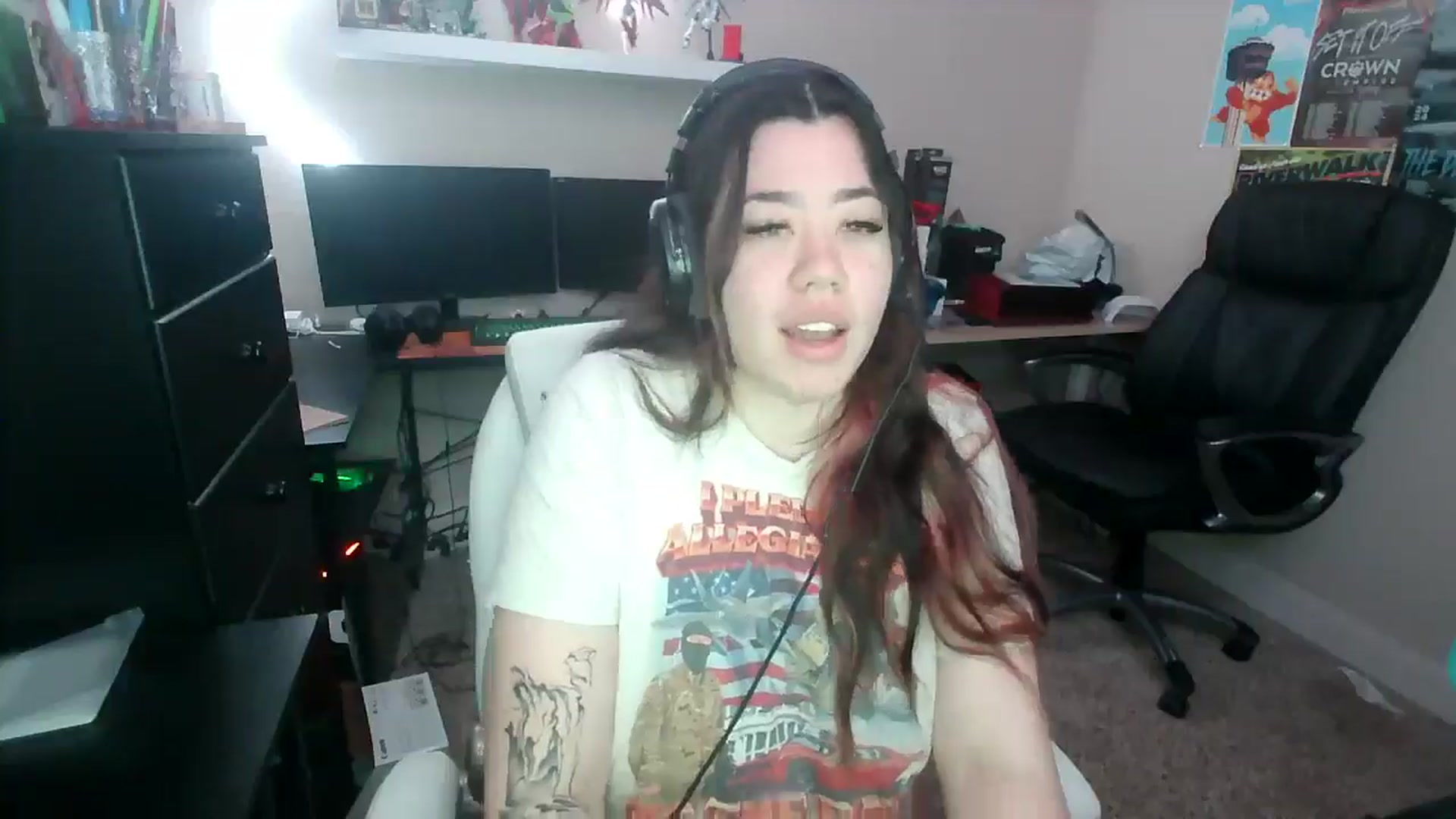 Gallery image thumbnail from gamergoddess7's myfreecams stream on, 12/07/2024, 15:48 image 12 of 20