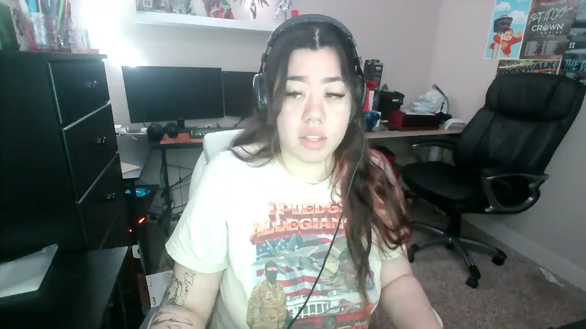 Gallery image thumbnail from gamergoddess7's myfreecams stream on, 12/07/2024, 15:48 image 6 of 20