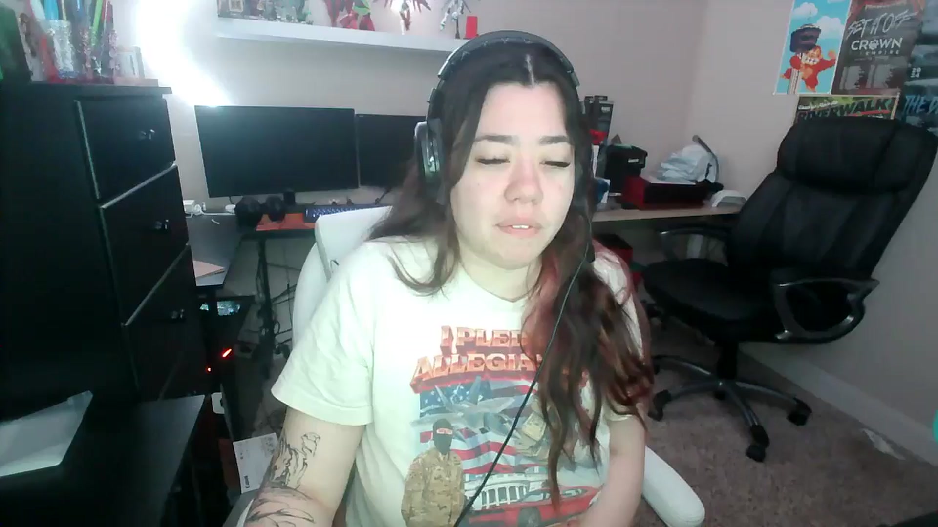 Gallery image thumbnail from gamergoddess7's myfreecams stream on, 12/07/2024, 15:48 image 13 of 20