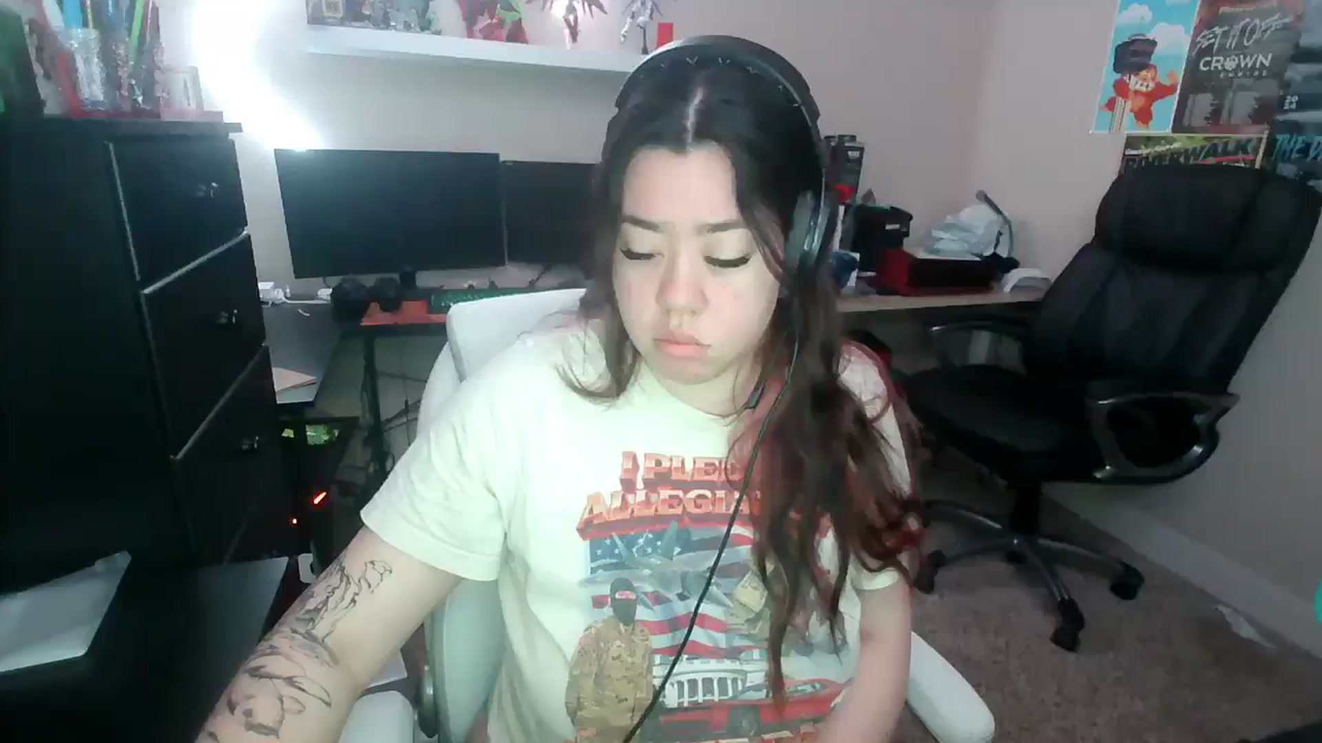 Gallery image thumbnail from gamergoddess7's myfreecams stream on, 12/07/2024, 15:48 image 14 of 20