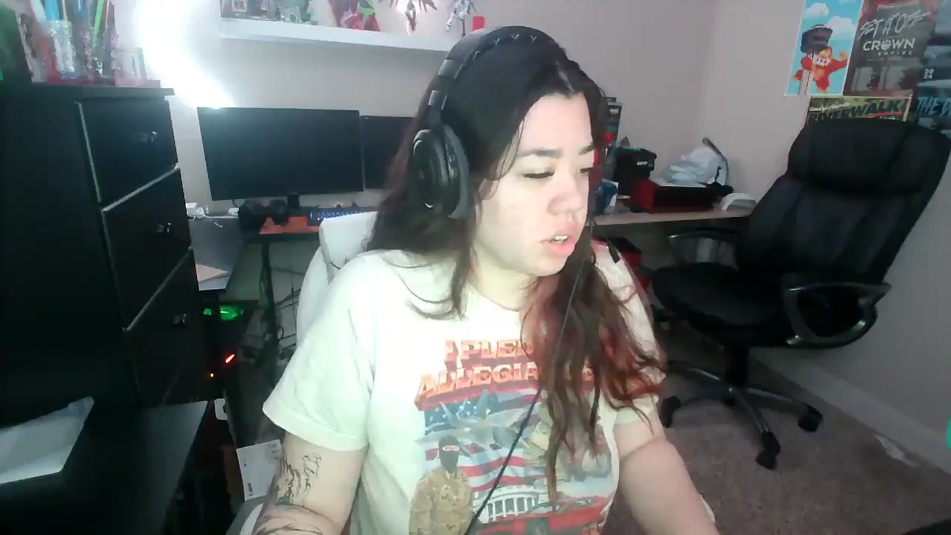 Gallery image thumbnail from gamergoddess7's myfreecams stream on, 12/07/2024, 15:48 image 18 of 20