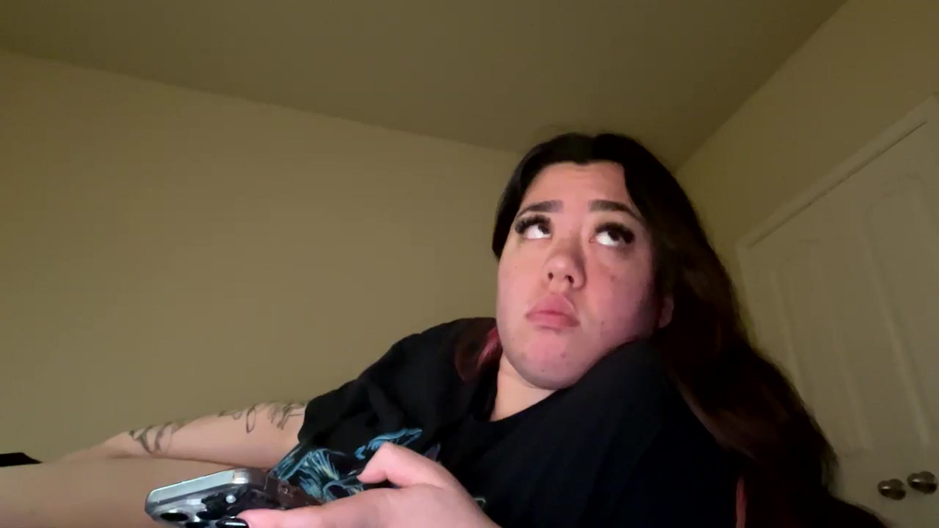 Gallery image thumbnail from gamergoddess7's myfreecams stream on, 12/07/2024, 20:17 image 5 of 20