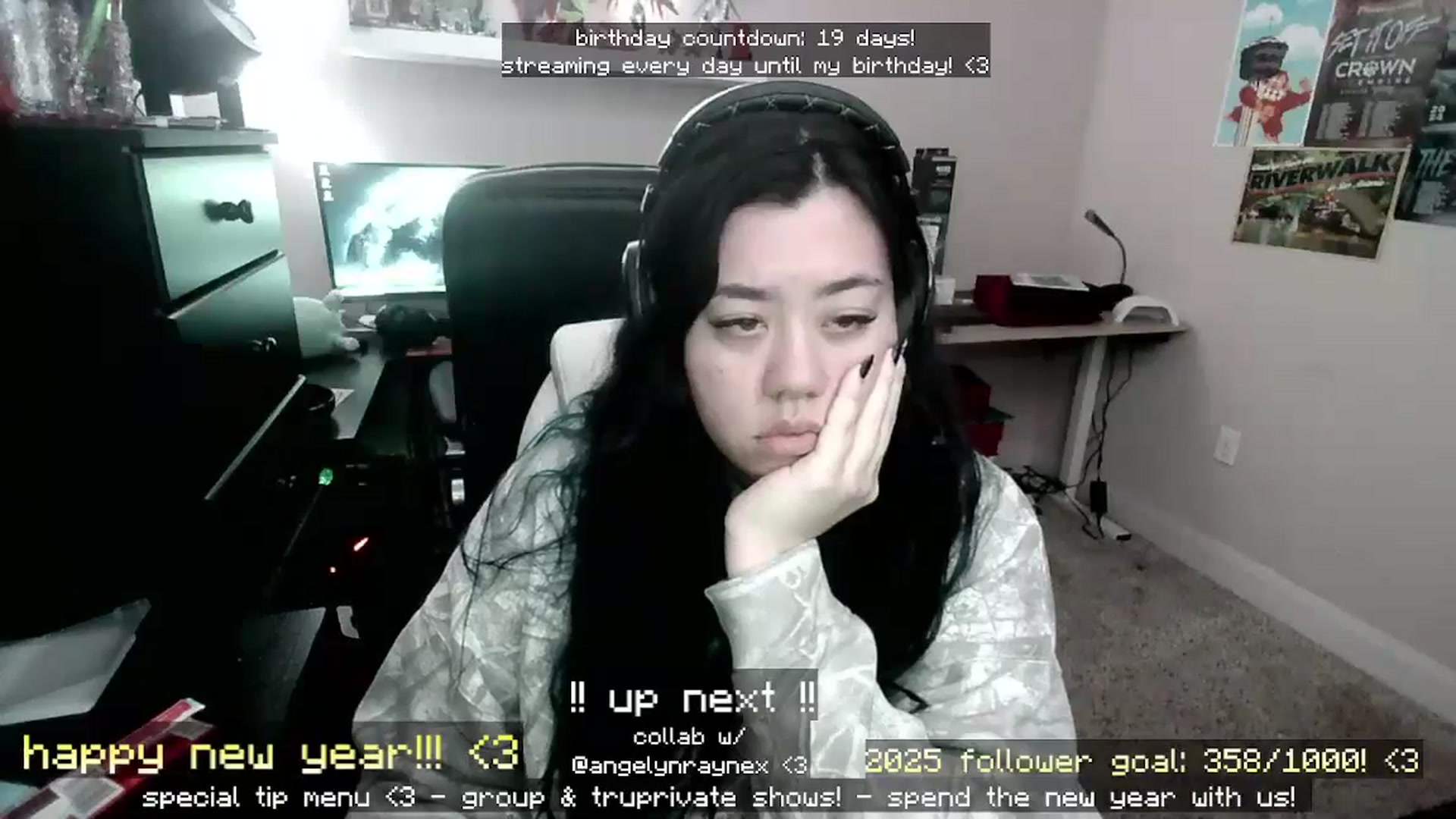 Gallery image thumbnail from gamergoddess7's myfreecams stream on, 01/01/2025, 24:11 image 6 of 20