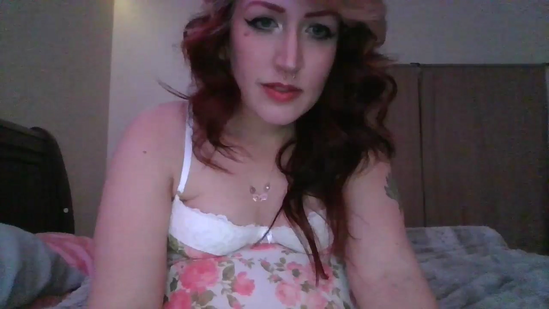 Gallery image thumbnail from ganjaqueen's myfreecams stream on, 02/02/2025, 13:33 image 9 of 20