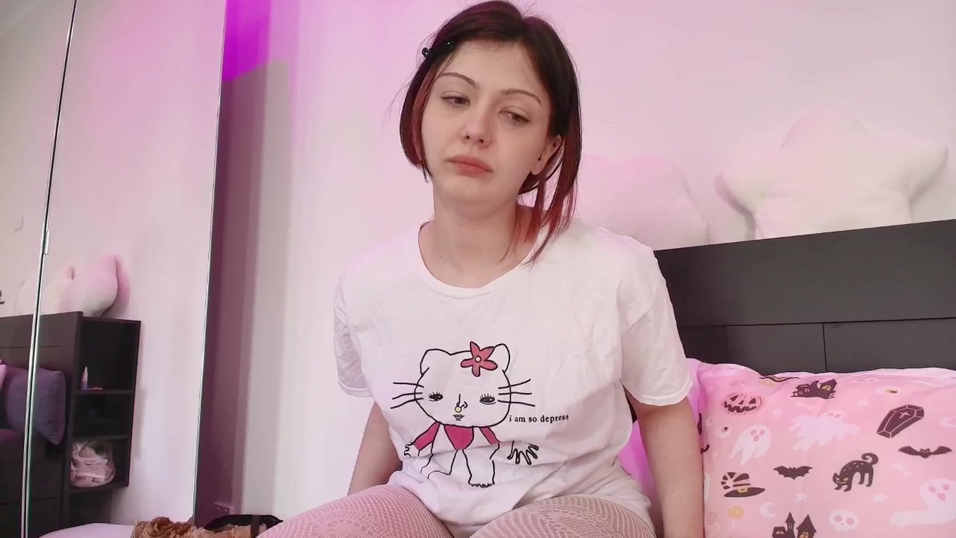 Gallery image thumbnail from gdayfeline's myfreecams stream on, 09/22/2025, 05:13 image 2 of 20