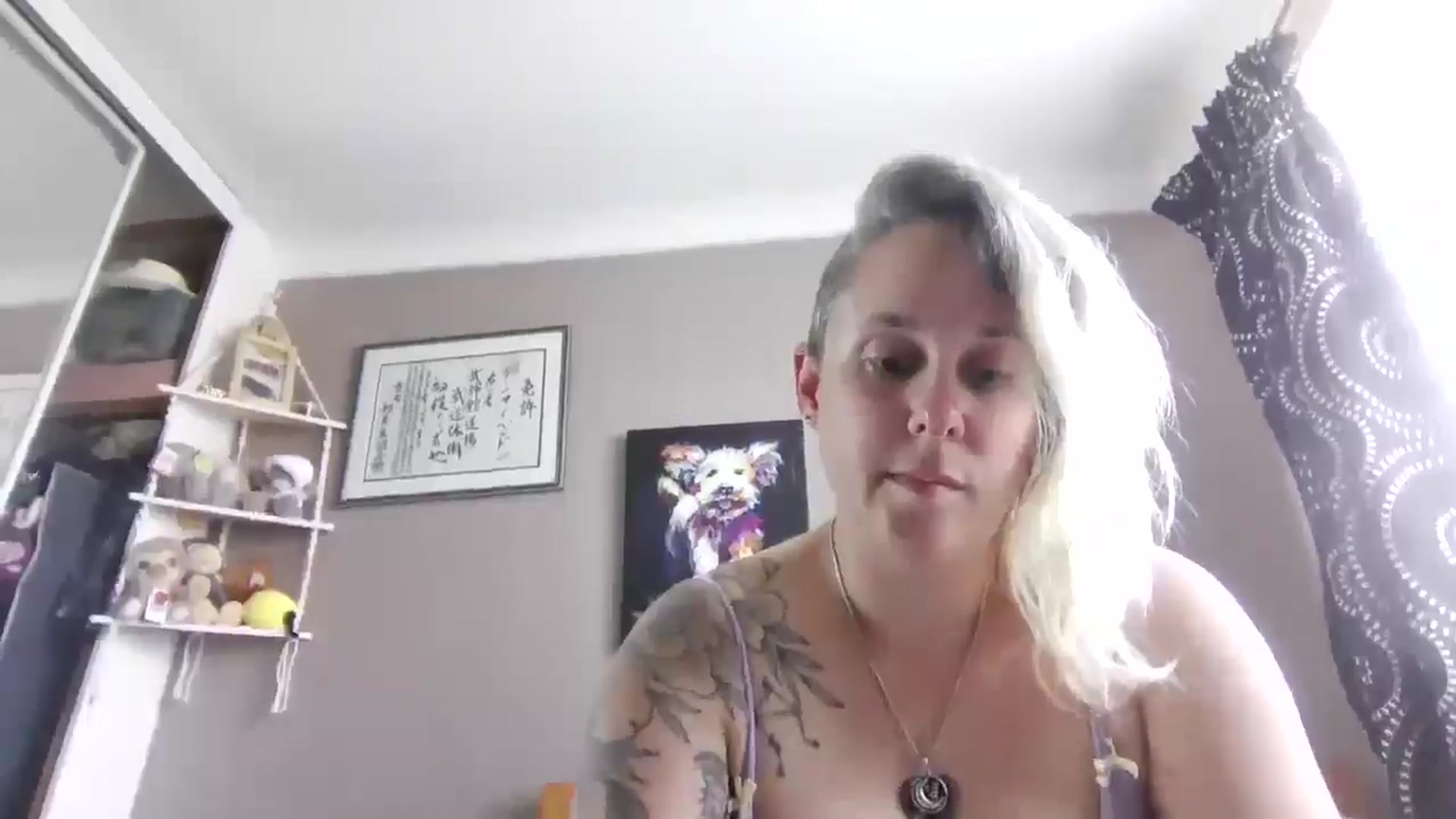 Gallery image thumbnail from geegwedge1's myfreecams stream on, 06/13/2025, 10:32 image 12 of 20