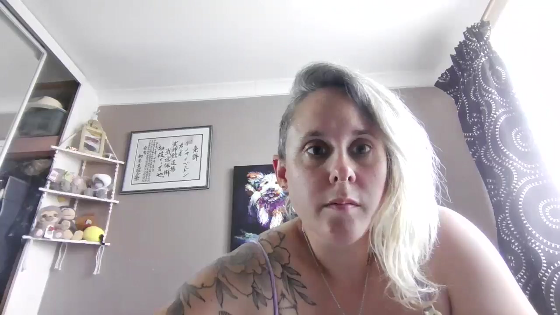 Gallery image thumbnail from geegwedge1's myfreecams stream on, 06/13/2025, 10:32 image 16 of 20