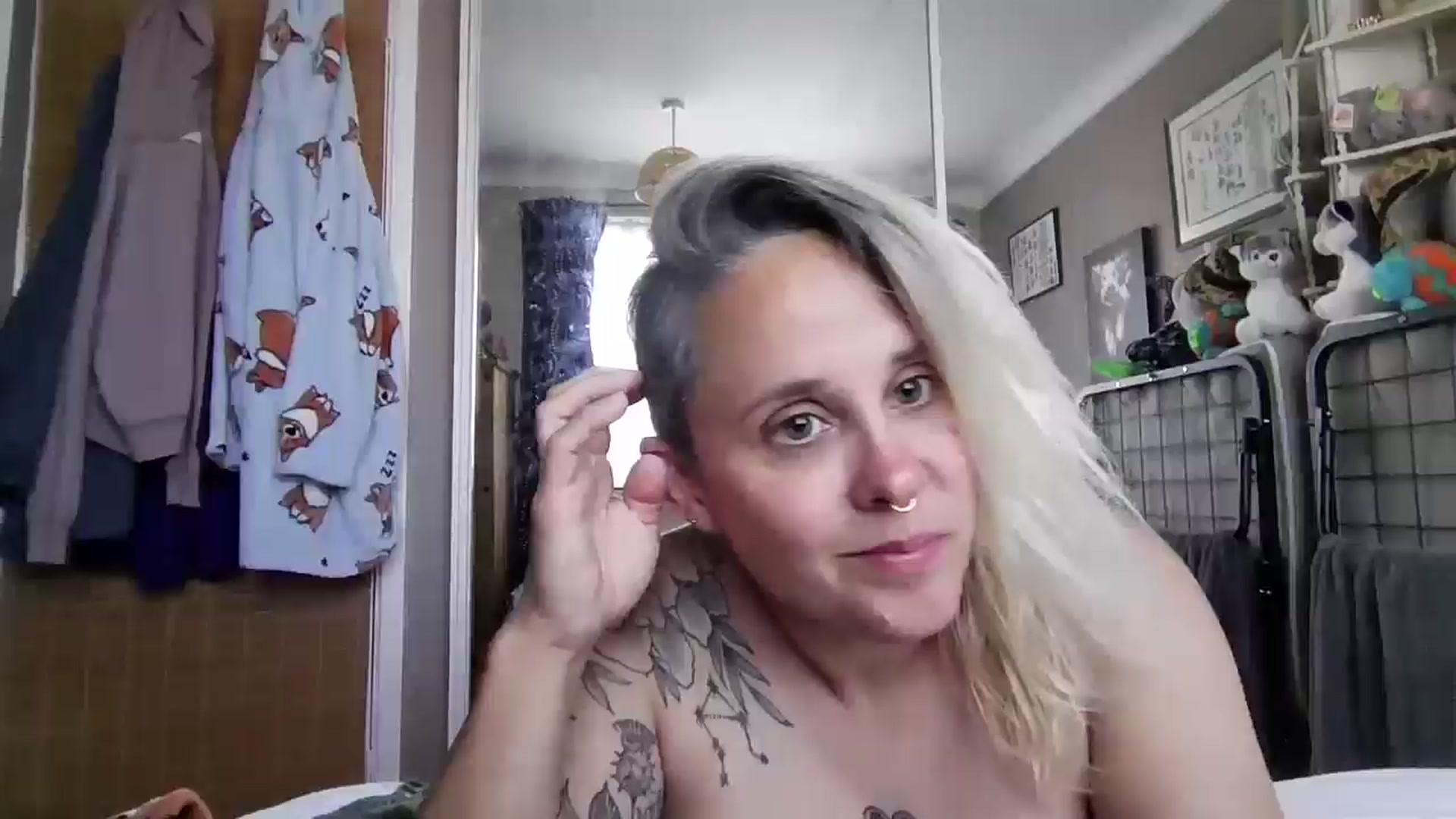 Gallery image thumbnail from geegwedge1's myfreecams stream on, 06/17/2025, 11:38 image 12 of 20