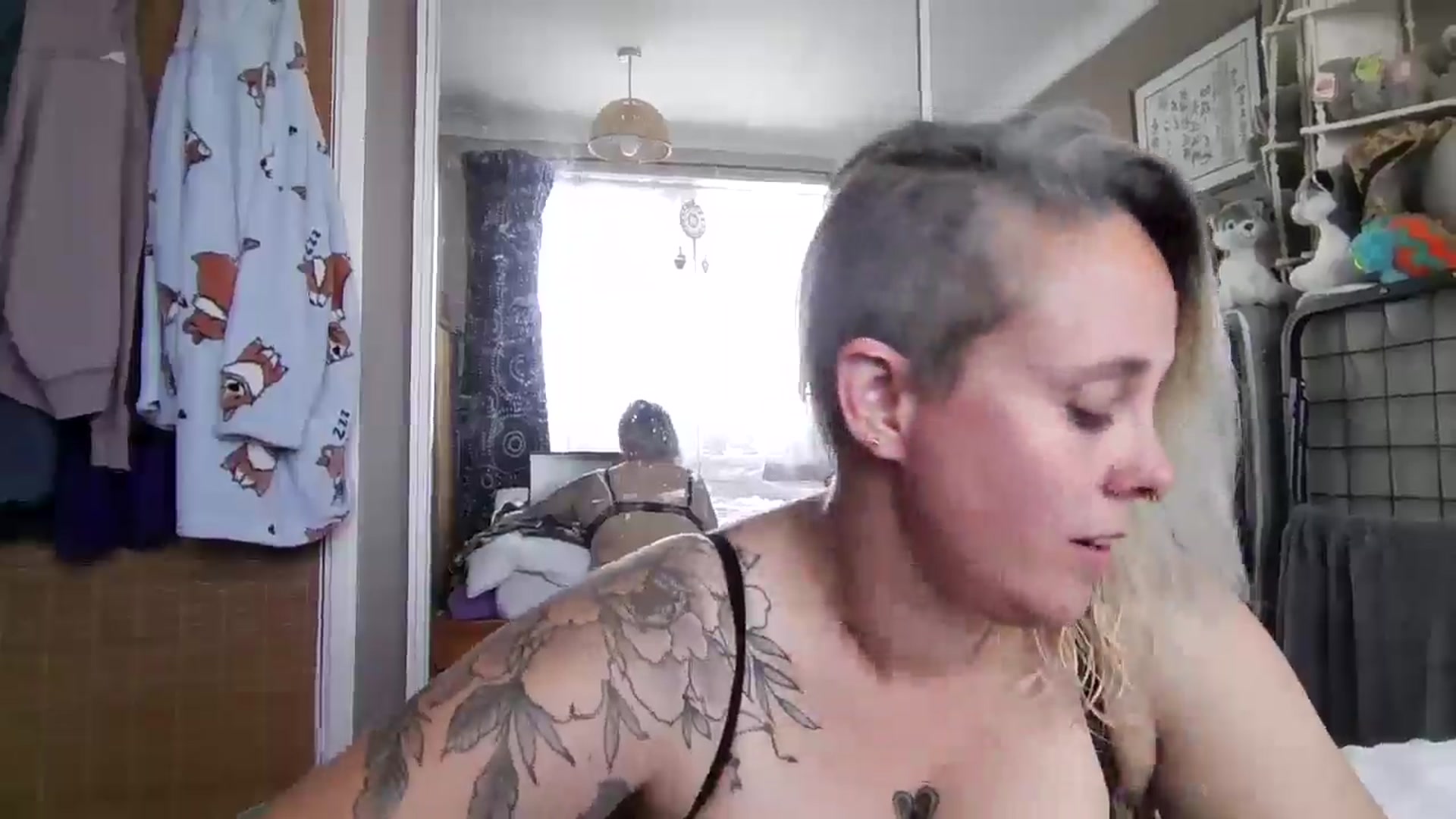 Gallery image thumbnail from geegwedge1's myfreecams stream on, 06/17/2025, 11:38 image 3 of 20