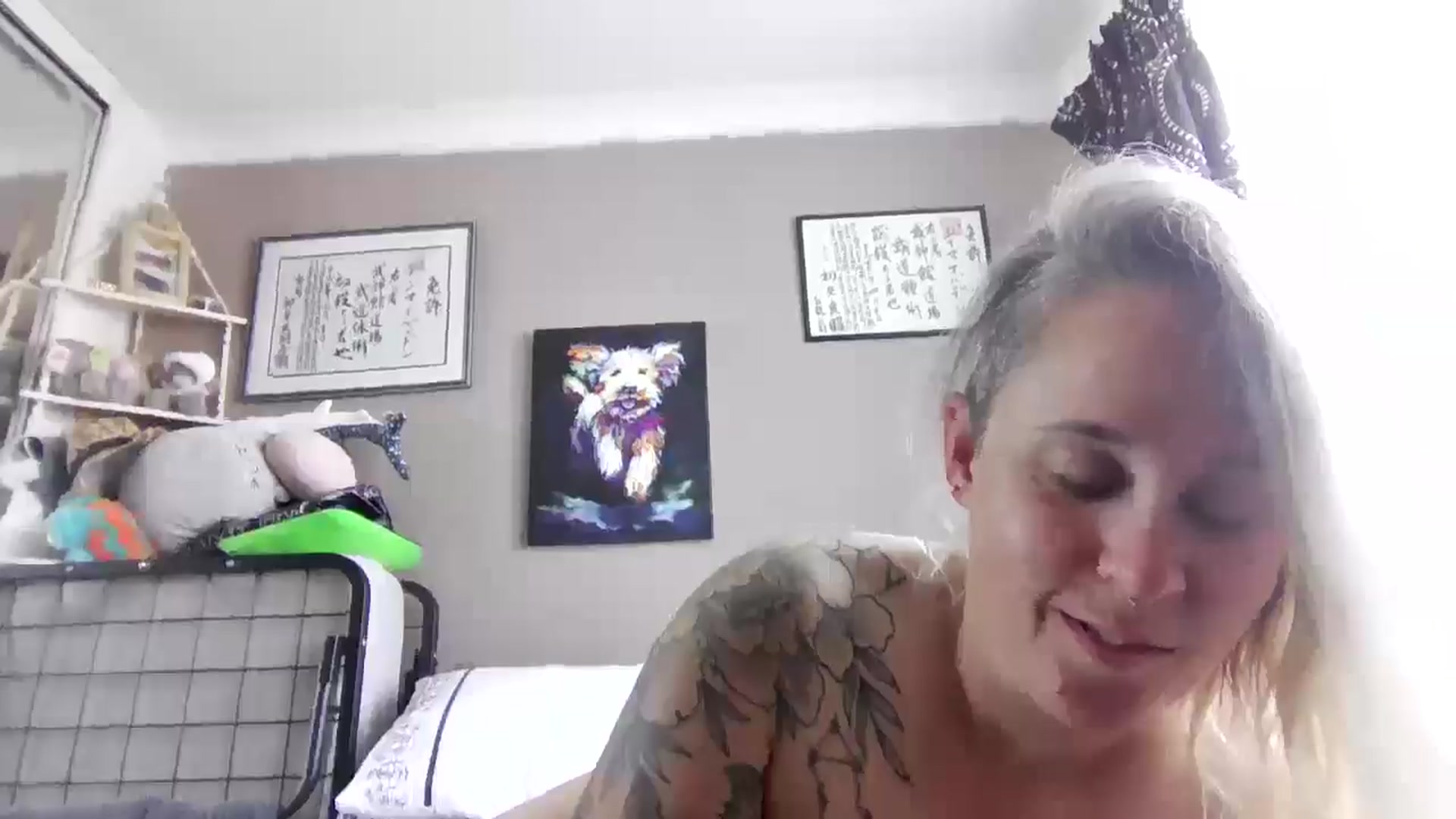 Gallery image thumbnail from geegwedge1's myfreecams stream on, 06/17/2025, 12:15 image 20 of 20