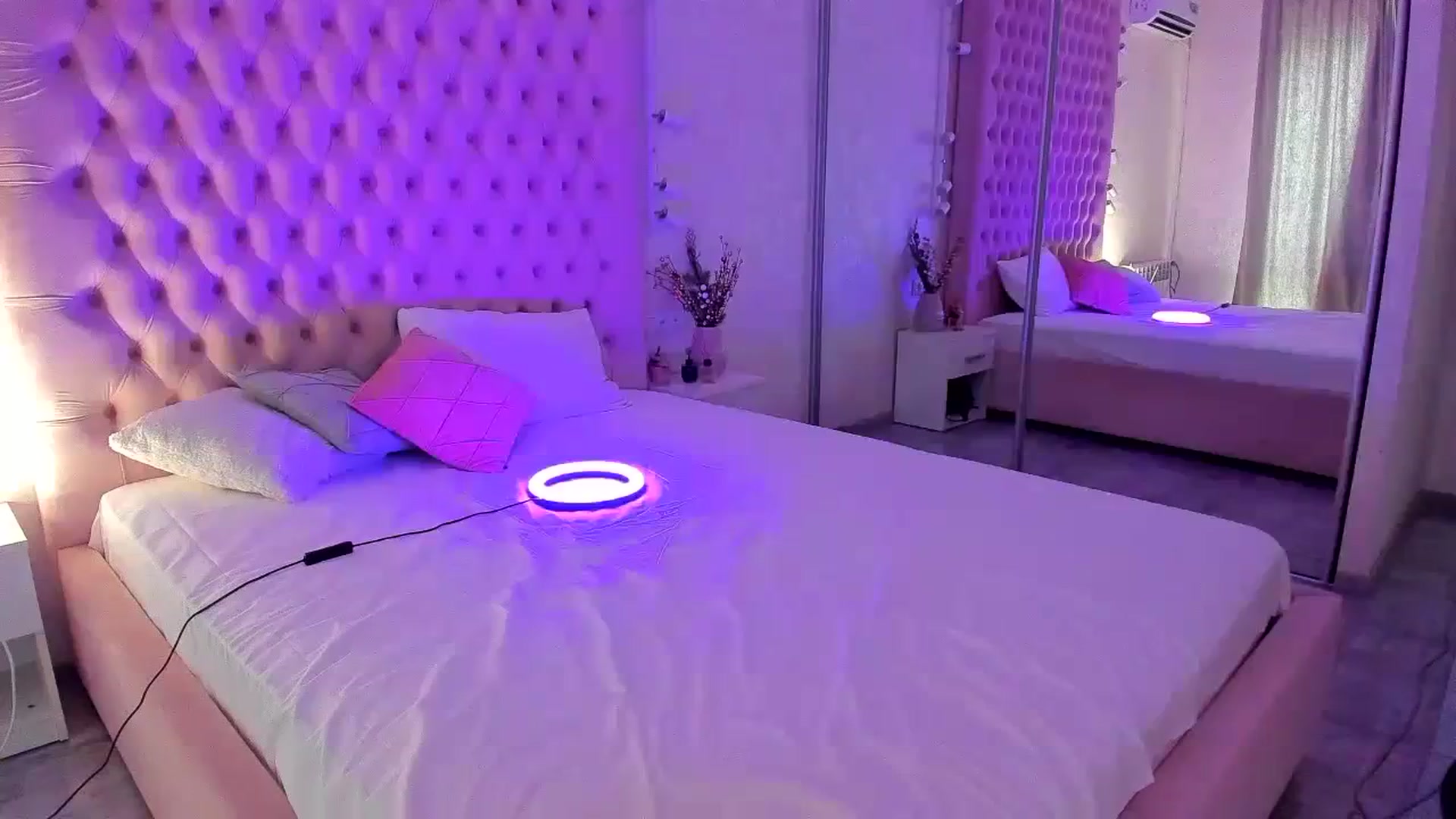 Gallery image thumbnail from gentlewoman__'s myfreecams stream on, 03/09/2024, 15:39 image 1 of 20