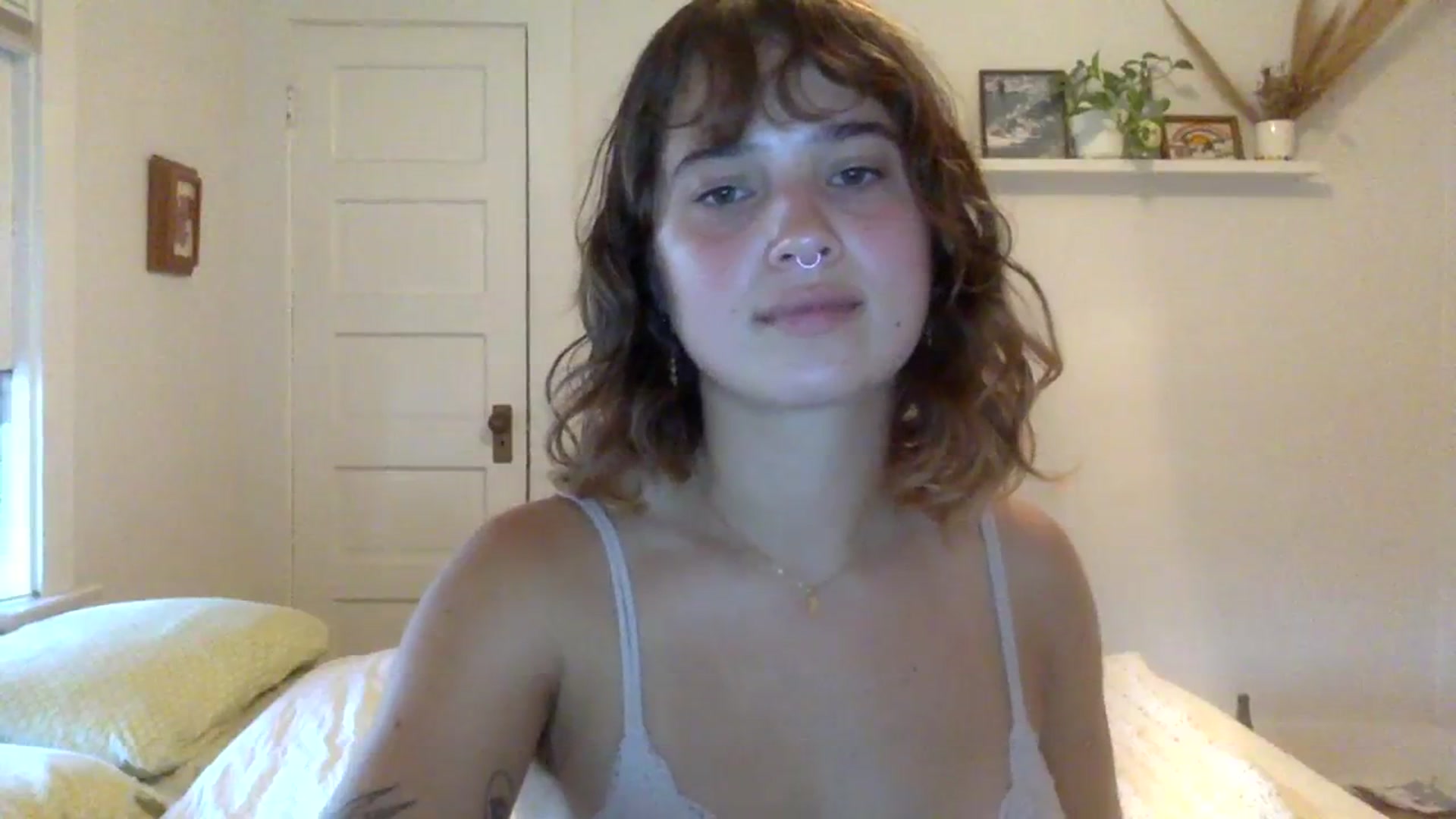 Gallery image thumbnail from gentlylo's myfreecams stream on, 07/26/2023, 02:41 image 13 of 20