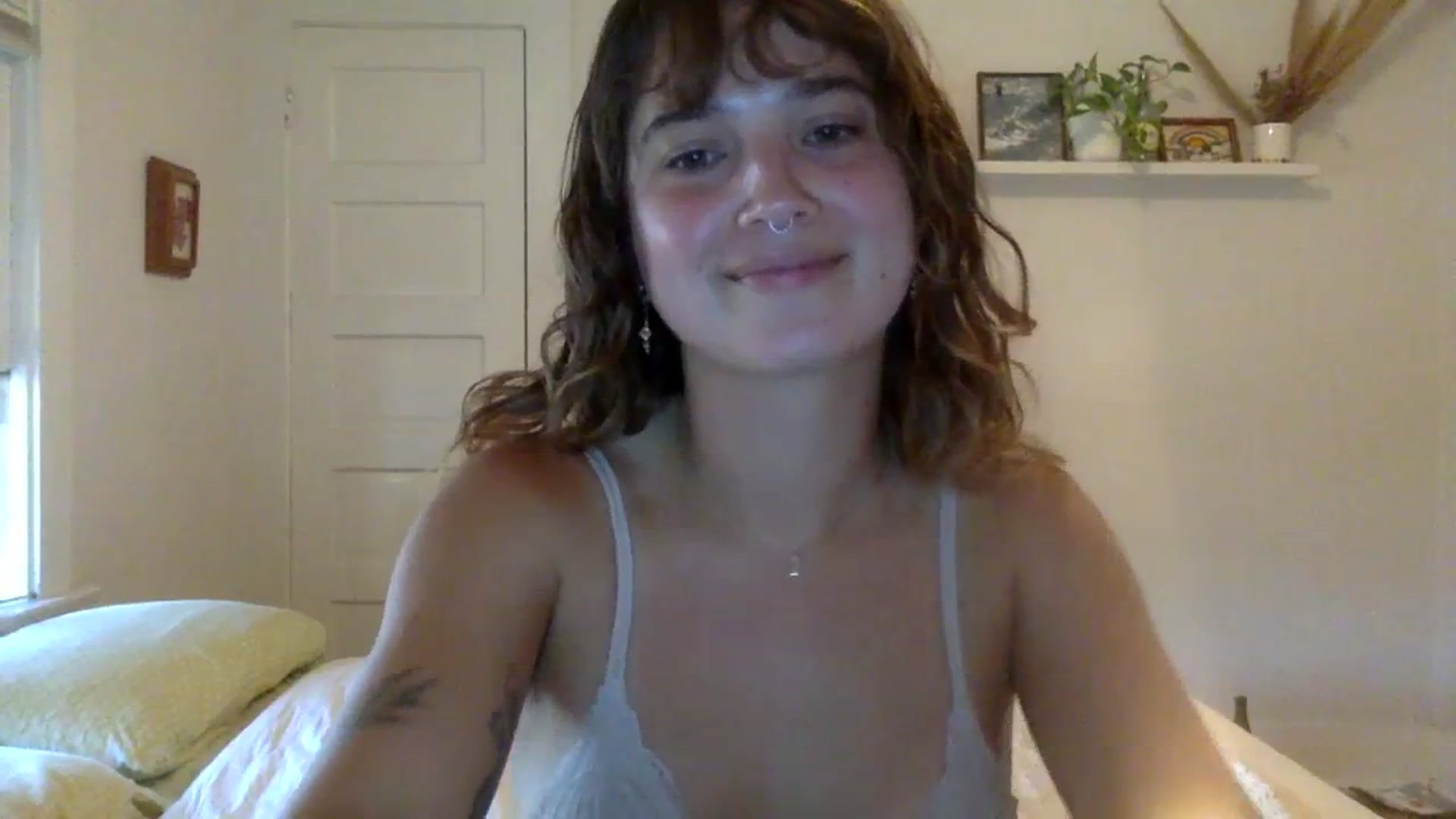 Gallery image thumbnail from gentlylo's myfreecams stream on, 07/26/2023, 02:41 image 6 of 20