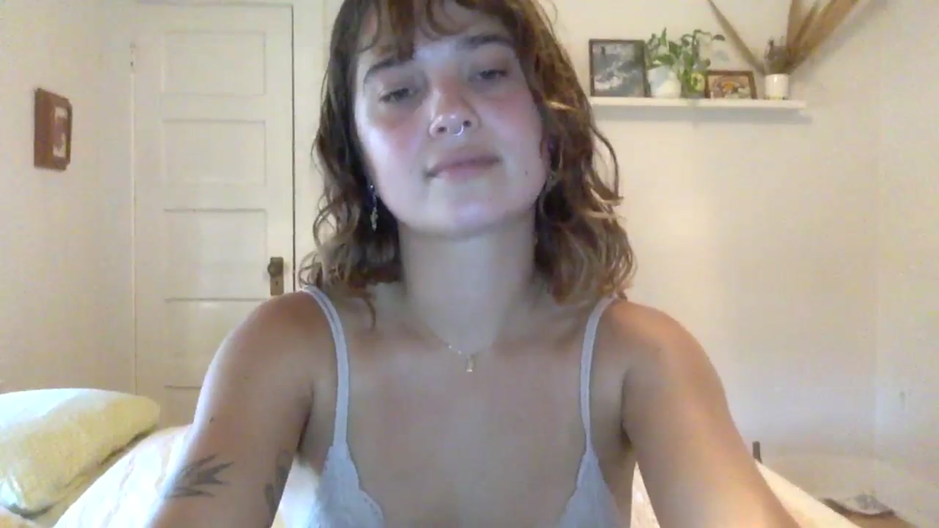 Gallery image thumbnail from gentlylo's myfreecams stream on, 07/26/2023, 02:41 image 2 of 20
