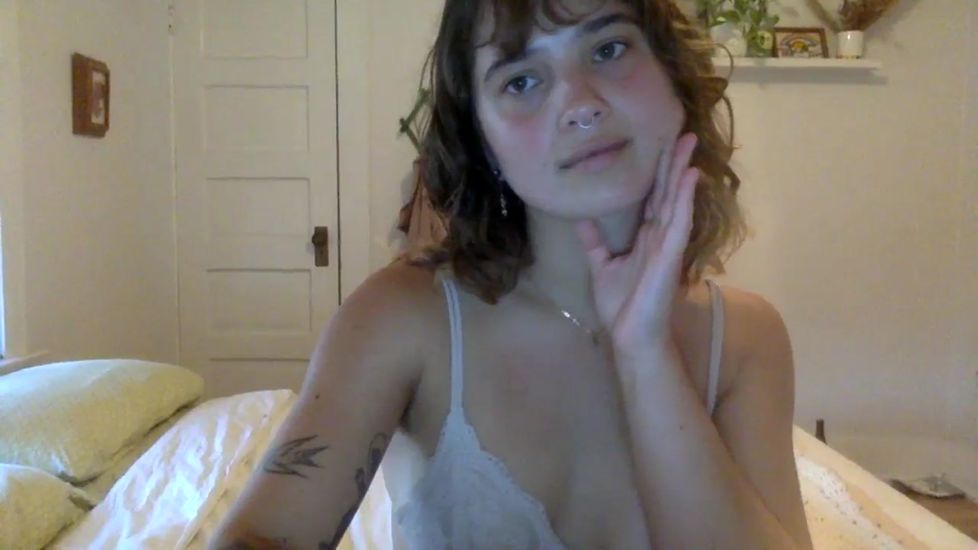 Gallery image thumbnail from gentlylo's myfreecams stream on, 07/26/2023, 02:41 image 15 of 20