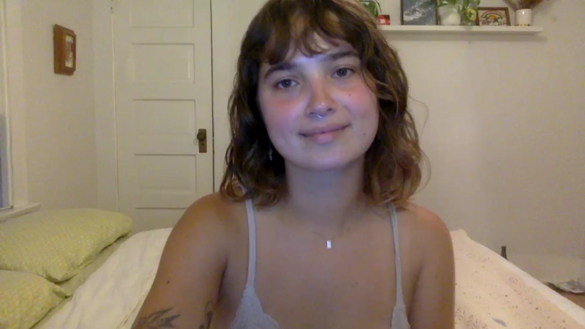Gallery image thumbnail from gentlylo's myfreecams stream on, 07/26/2023, 03:25 image 11 of 20