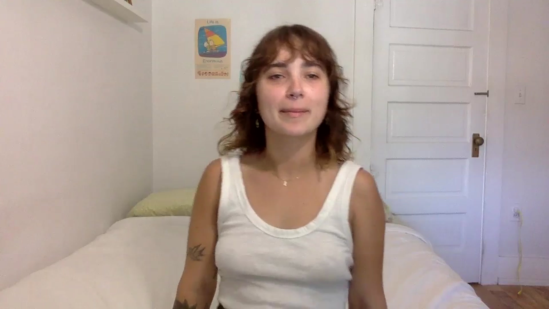 Gallery image thumbnail from gentlylo's myfreecams stream on, 08/31/2023, 24:00 image 9 of 20