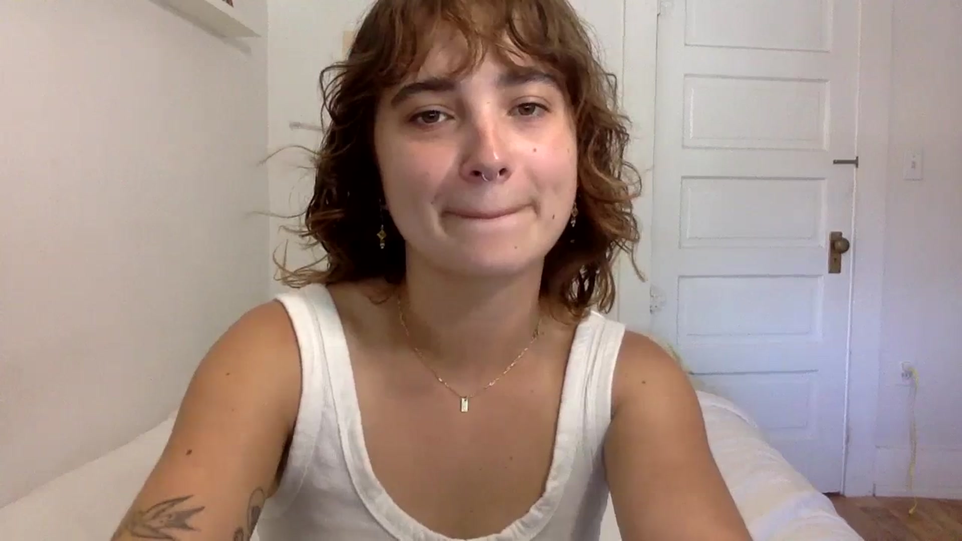 Gallery image thumbnail from gentlylo's myfreecams stream on, 08/31/2023, 24:00 image 4 of 20