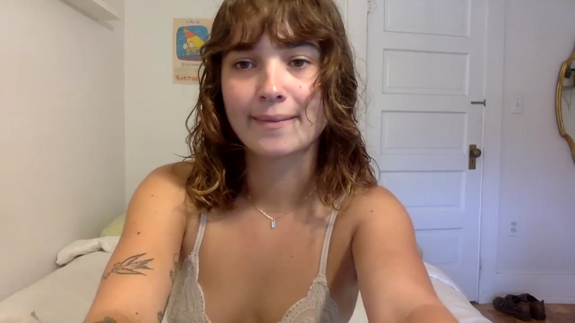 Gallery image thumbnail from gentlylo's myfreecams stream on, 09/05/2023, 18:33 image 10 of 20