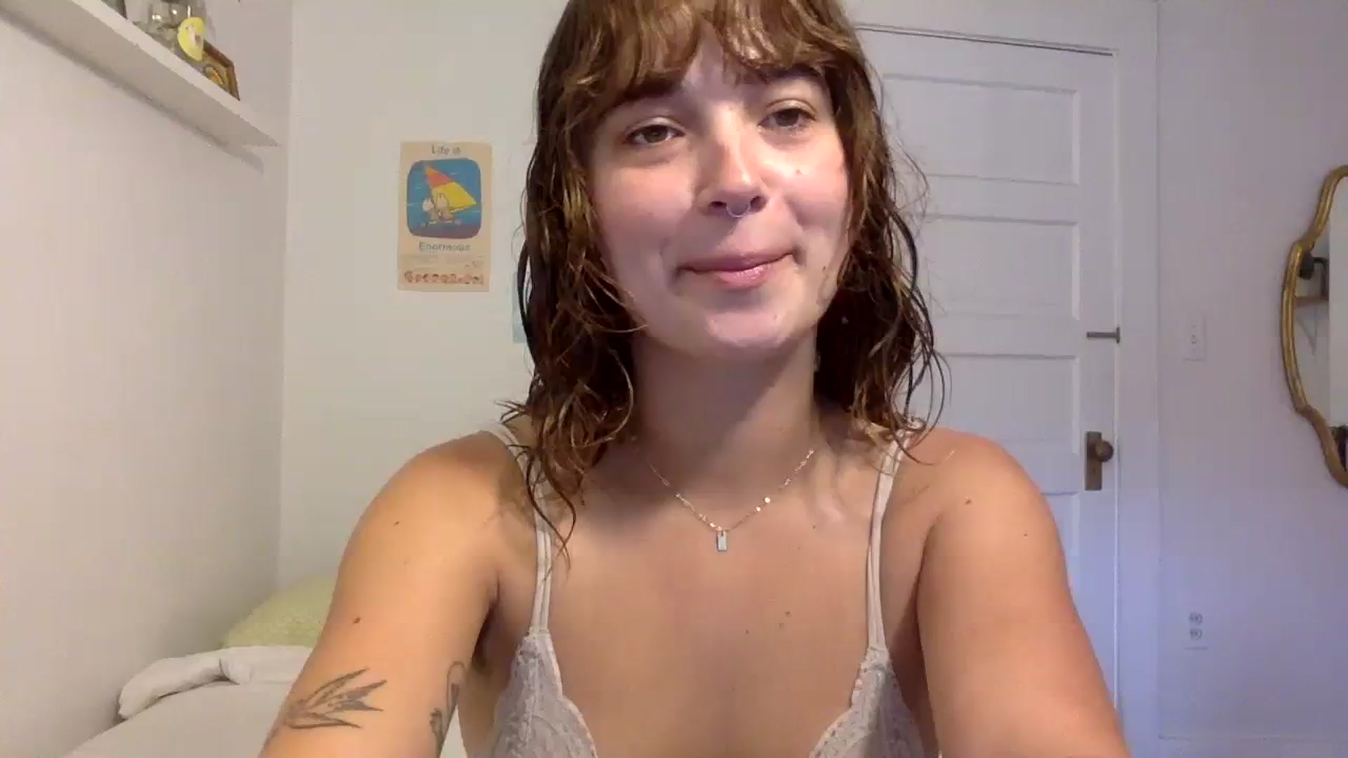 Gallery image thumbnail from gentlylo's myfreecams stream on, 09/05/2023, 18:33 image 1 of 20