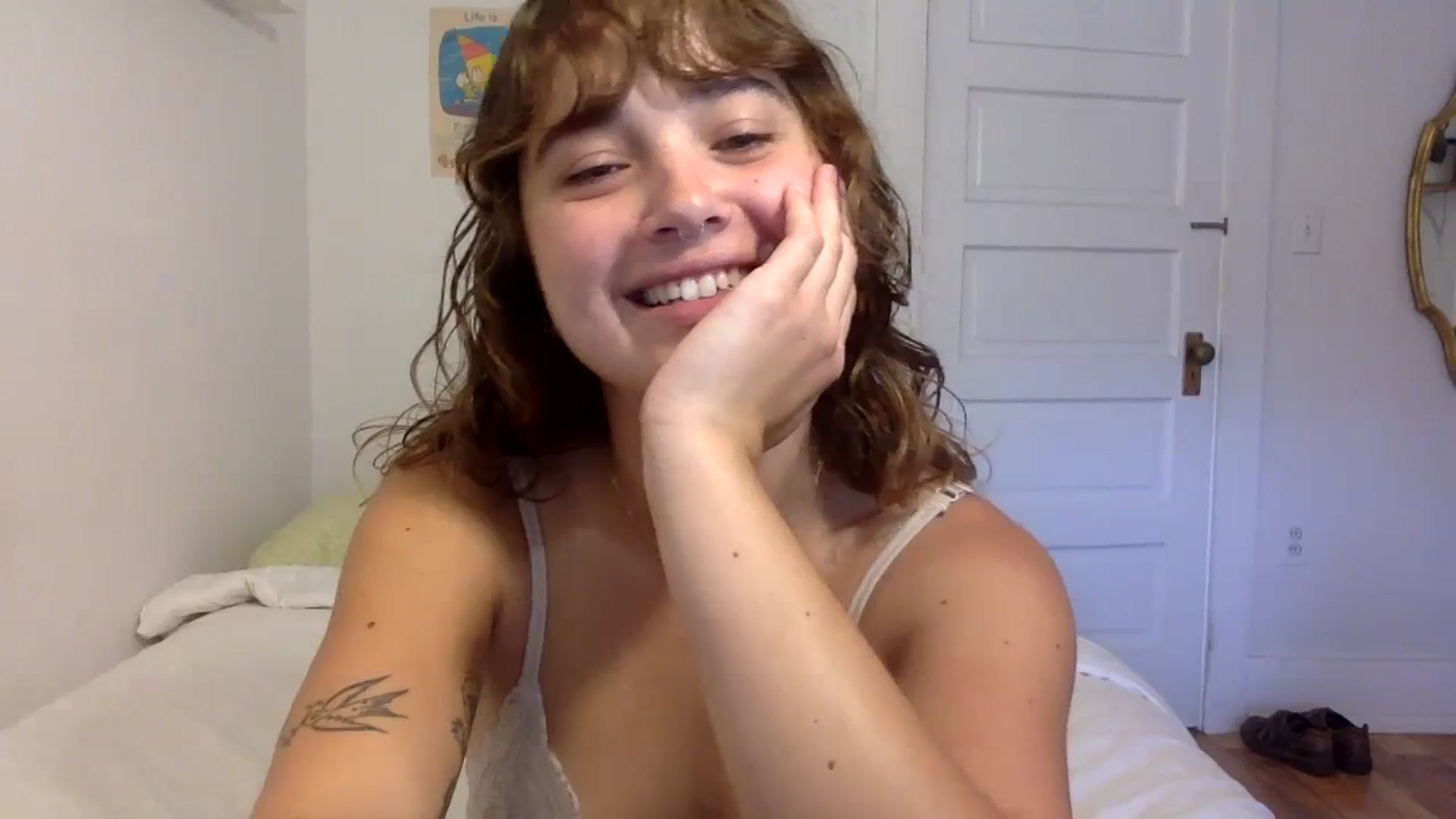 Gallery image thumbnail from gentlylo's myfreecams stream on, 09/05/2023, 18:33 image 13 of 20