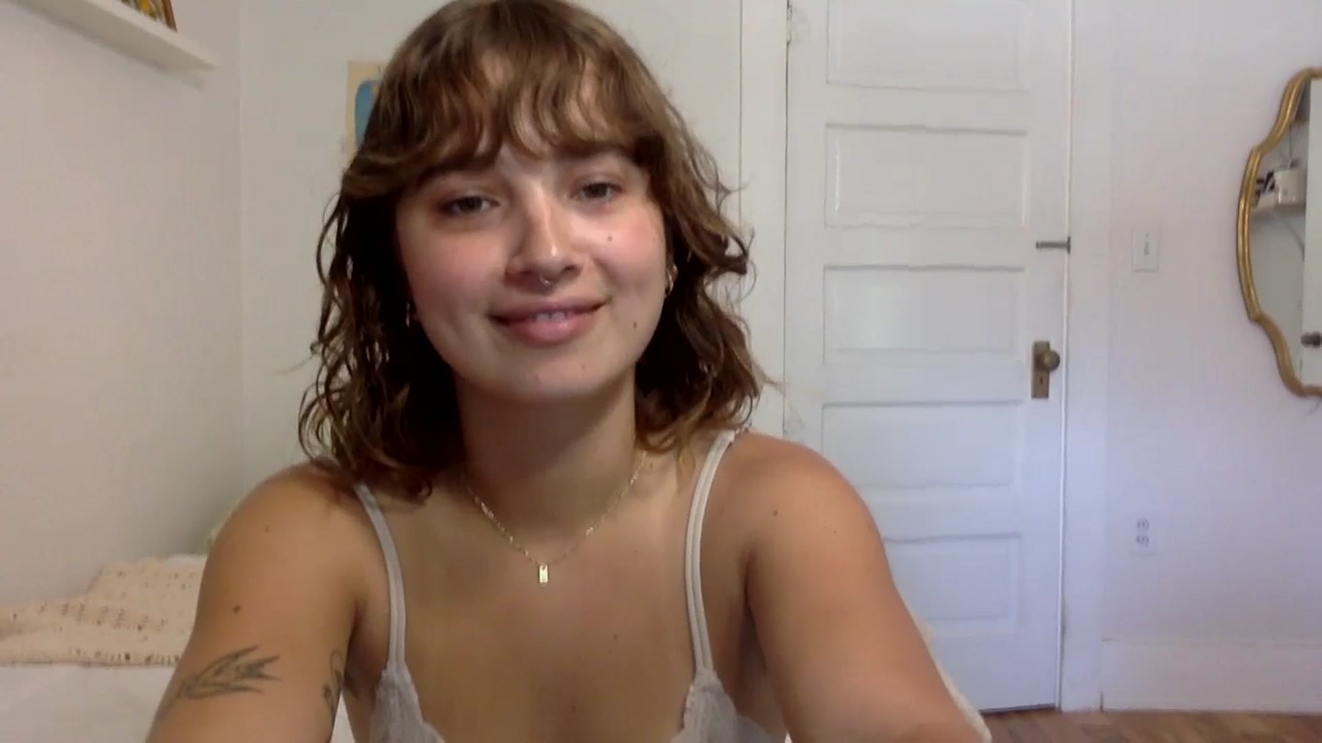Gallery image thumbnail from gentlylo's myfreecams stream on, 09/09/2023, 18:39 image 7 of 20