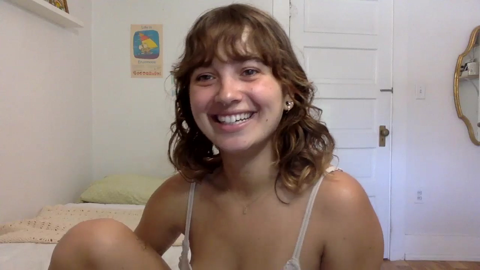 Gallery image thumbnail from gentlylo's myfreecams stream on, 09/09/2023, 18:39 image 8 of 20