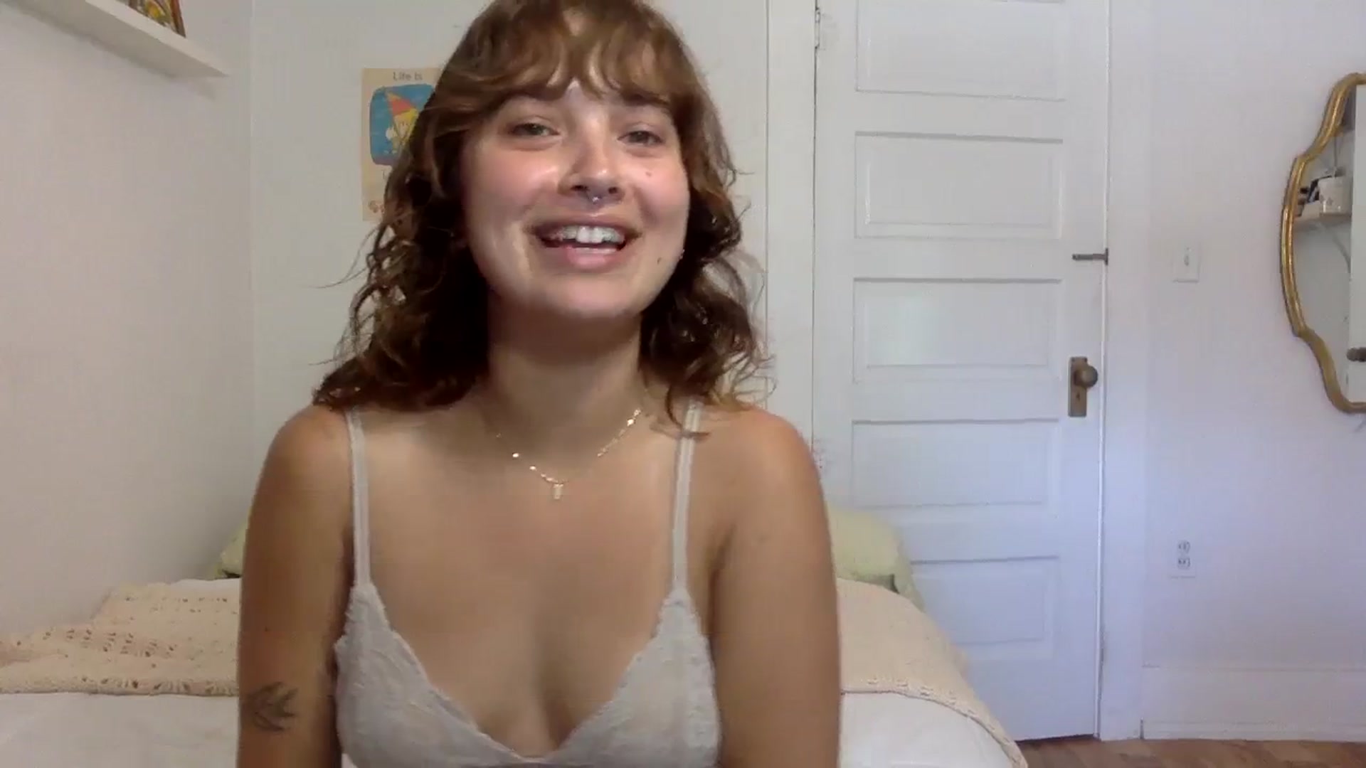 Gallery image thumbnail from gentlylo's myfreecams stream on, 09/09/2023, 18:39 image 6 of 20
