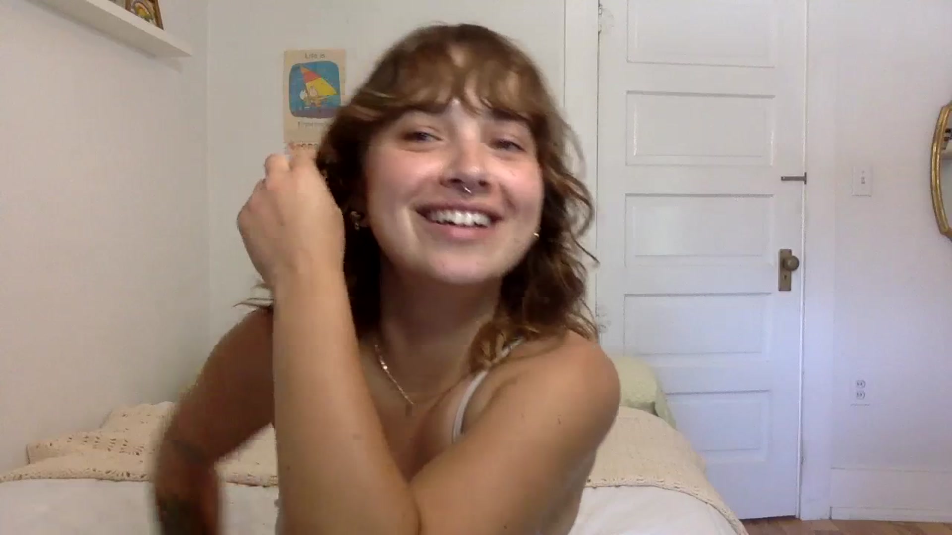 Gallery image thumbnail from gentlylo's myfreecams stream on, 09/09/2023, 18:39 image 10 of 20