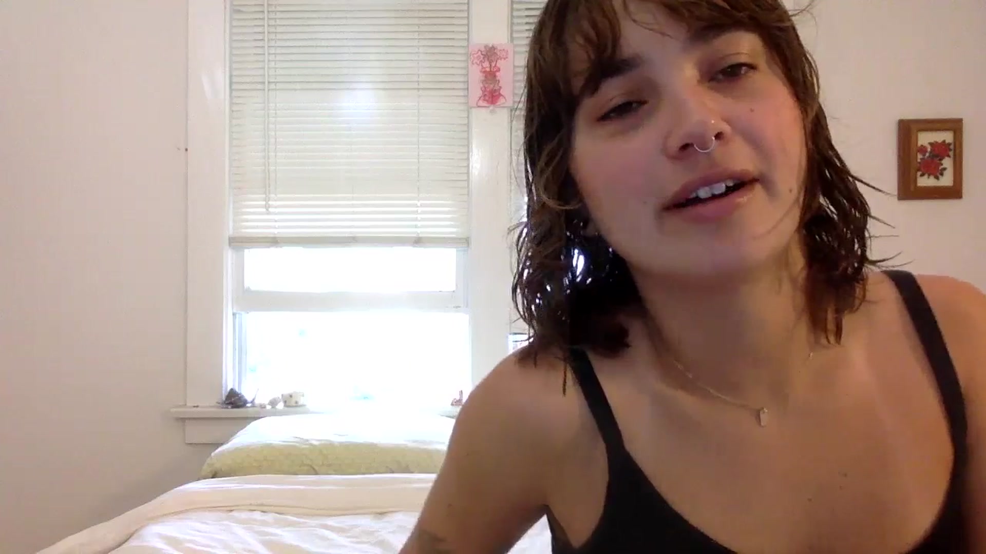 Gallery image thumbnail from gentlylo's myfreecams stream on, 10/10/2023, 16:54 image 6 of 20