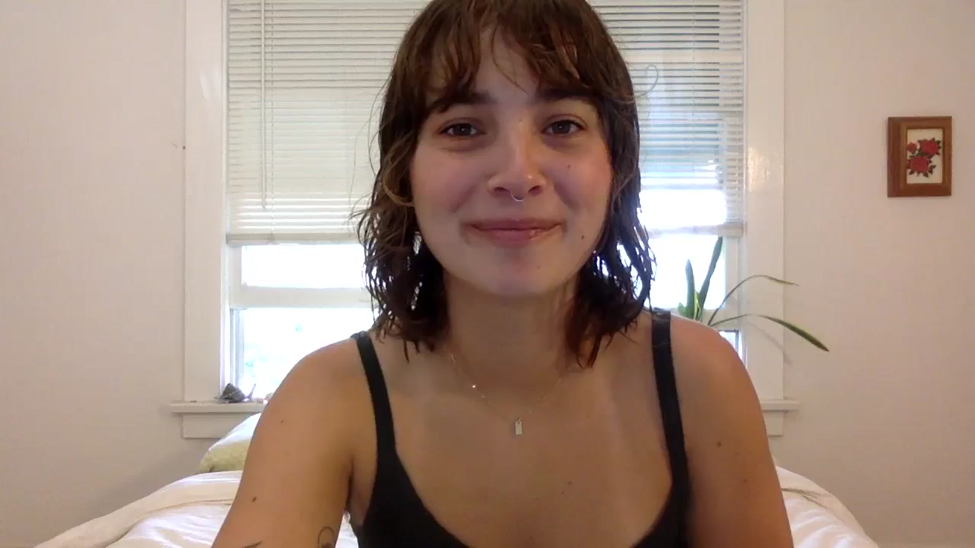 Gallery image thumbnail from gentlylo's myfreecams stream on, 10/10/2023, 16:54 image 5 of 20