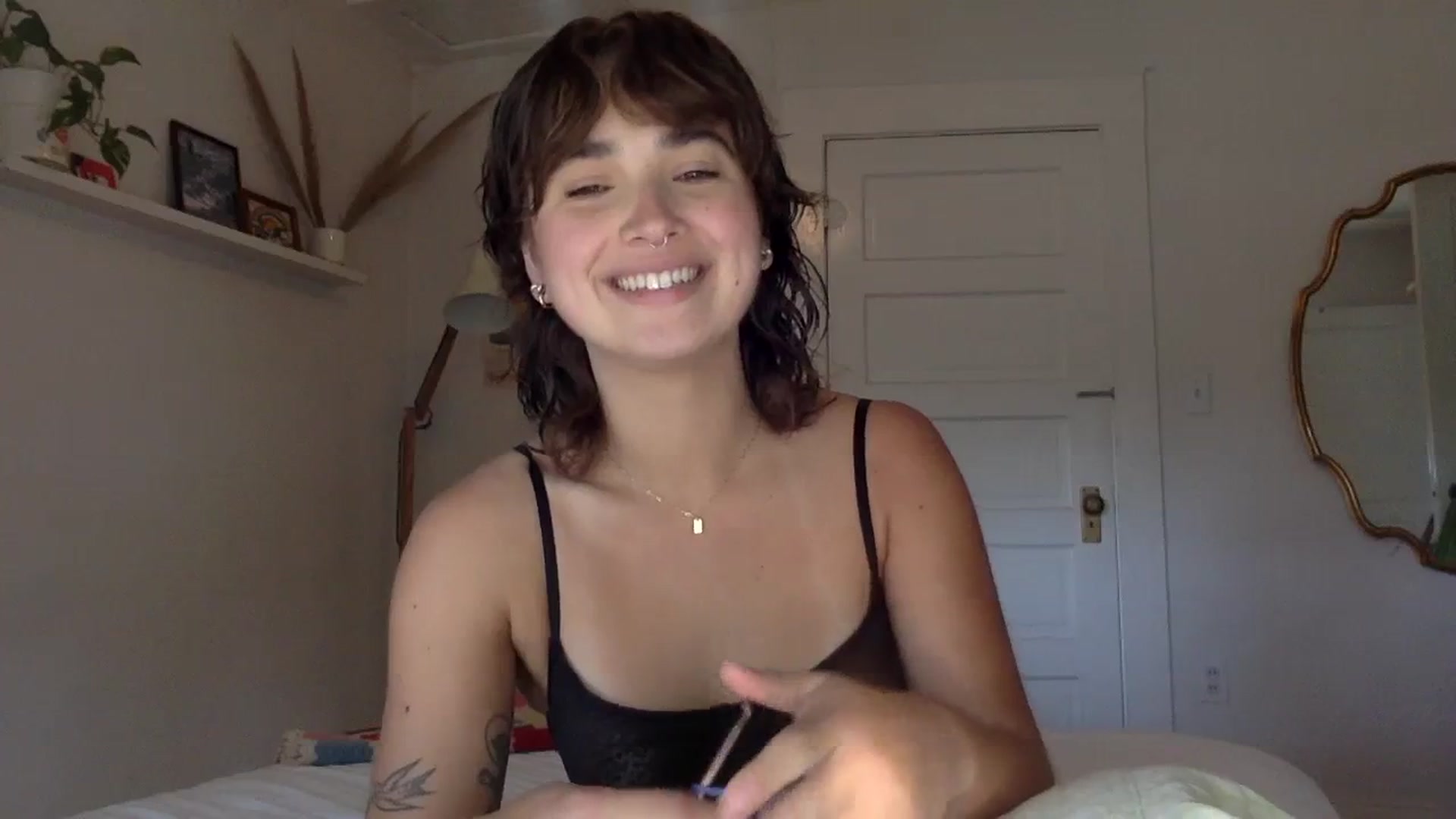 Gallery image thumbnail from gentlylo's myfreecams stream on, 11/25/2023, 18:26 image 6 of 20