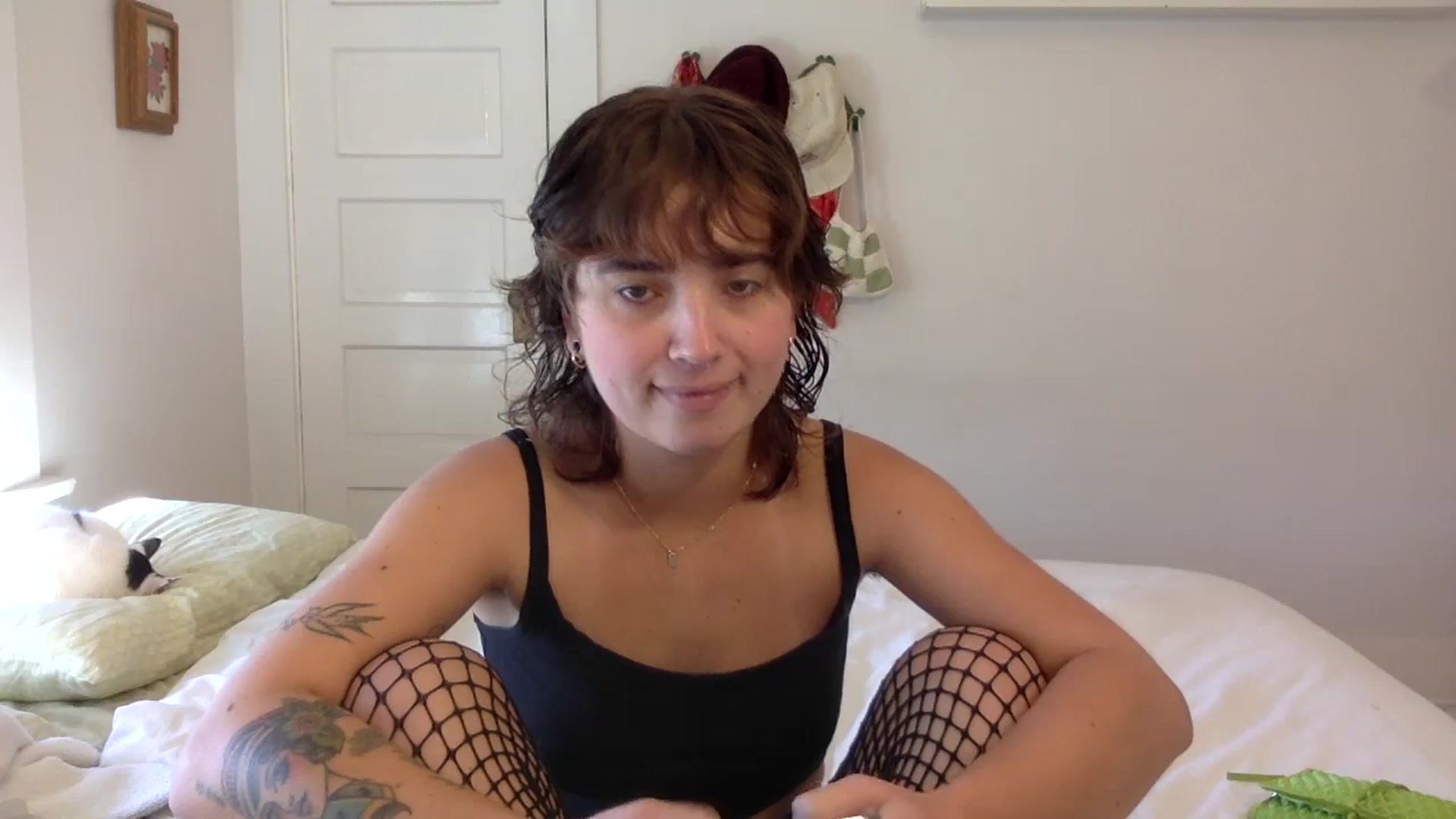 Gallery image thumbnail from gentlylo's myfreecams stream on, 12/02/2023, 18:38 image 14 of 20