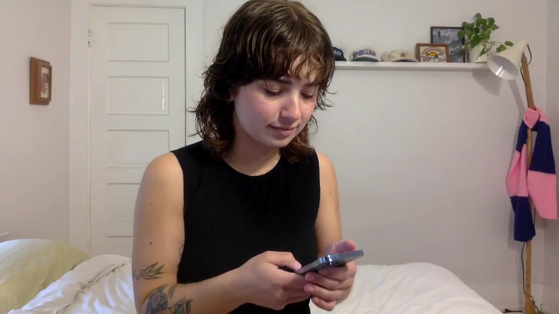 Gallery image thumbnail from gentlylo's myfreecams stream on, 02/18/2024, 18:02 image 5 of 20