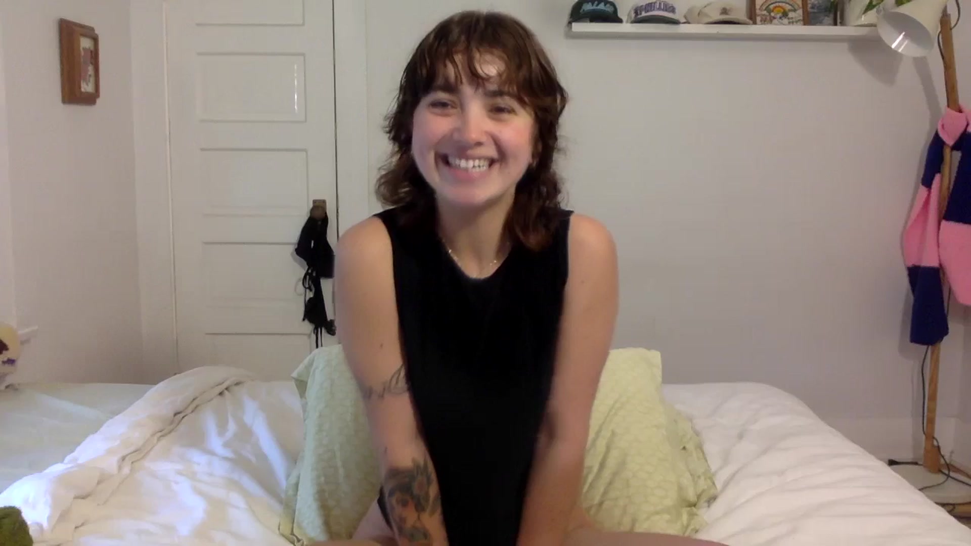 Gallery image thumbnail from gentlylo's myfreecams stream on, 02/18/2024, 18:02 image 18 of 20