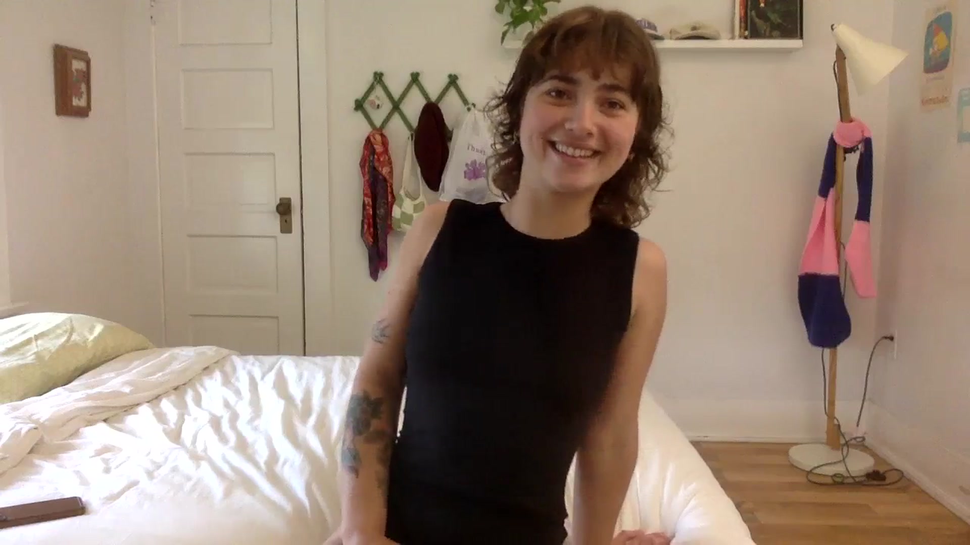 Gallery image thumbnail from gentlylo's myfreecams stream on, 03/22/2024, 17:47 image 20 of 20