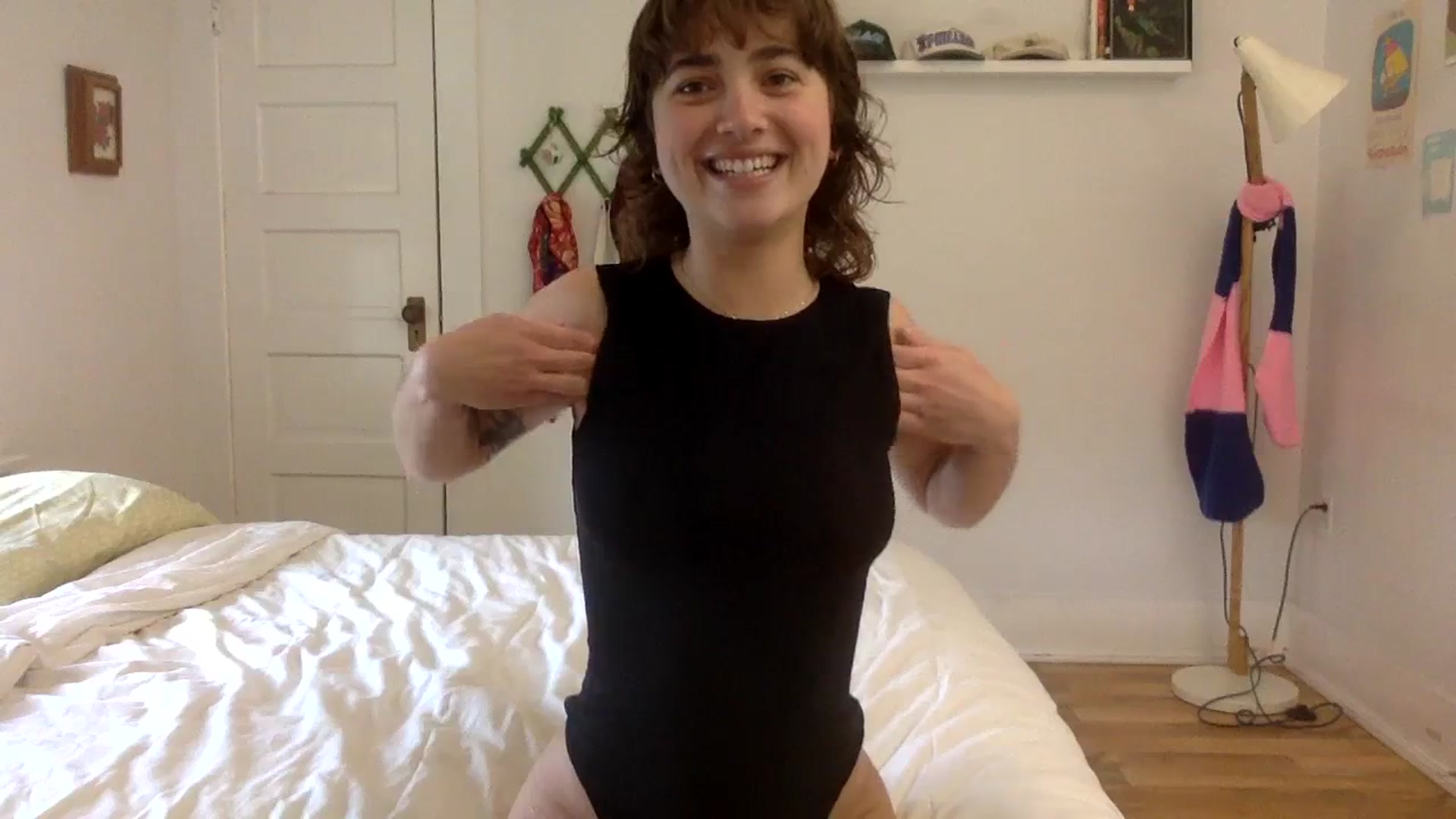 Gallery image thumbnail from gentlylo's myfreecams stream on, 03/22/2024, 17:47 image 14 of 20