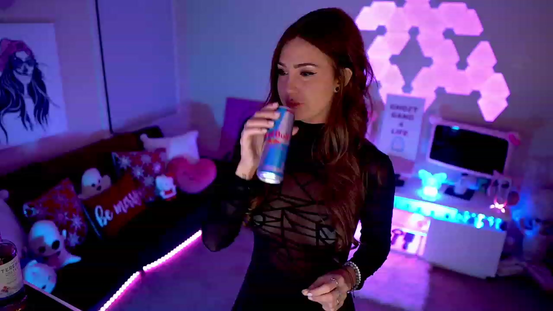 Gallery image thumbnail from ghoztgirl's myfreecams stream on, 01/01/2023, 09:10 image 10 of 20