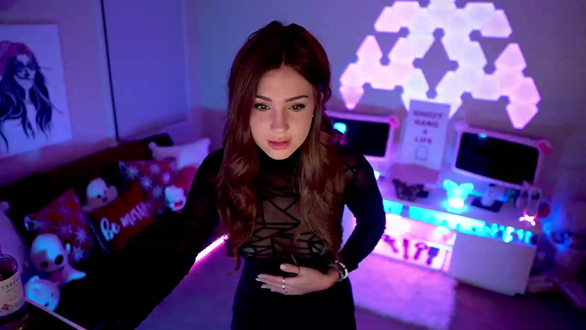 Gallery image thumbnail from ghoztgirl's myfreecams stream on, 01/01/2023, 09:10 image 16 of 20