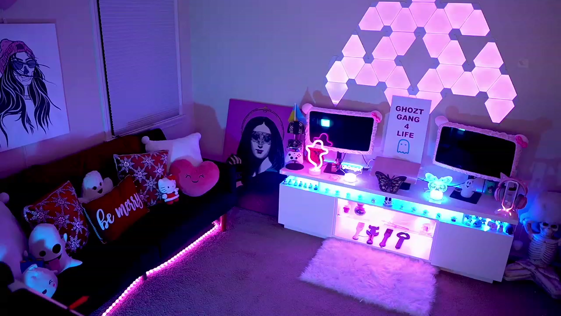 Gallery image thumbnail from ghoztgirl's myfreecams stream on, 01/01/2023, 11:14 image 3 of 20