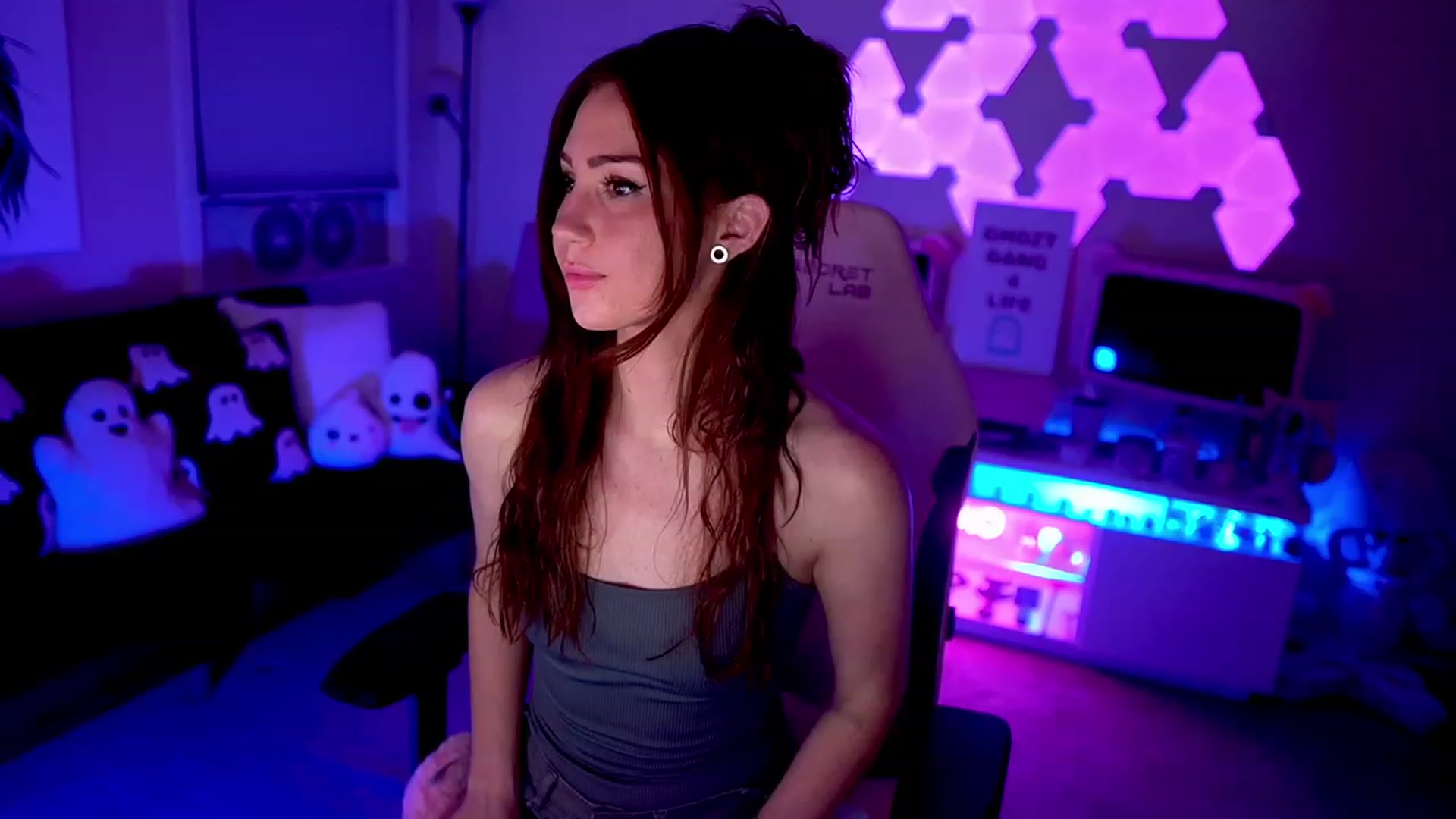 Gallery image thumbnail from ghoztgirl's myfreecams stream on, 07/16/2023, 07:53 image 6 of 20