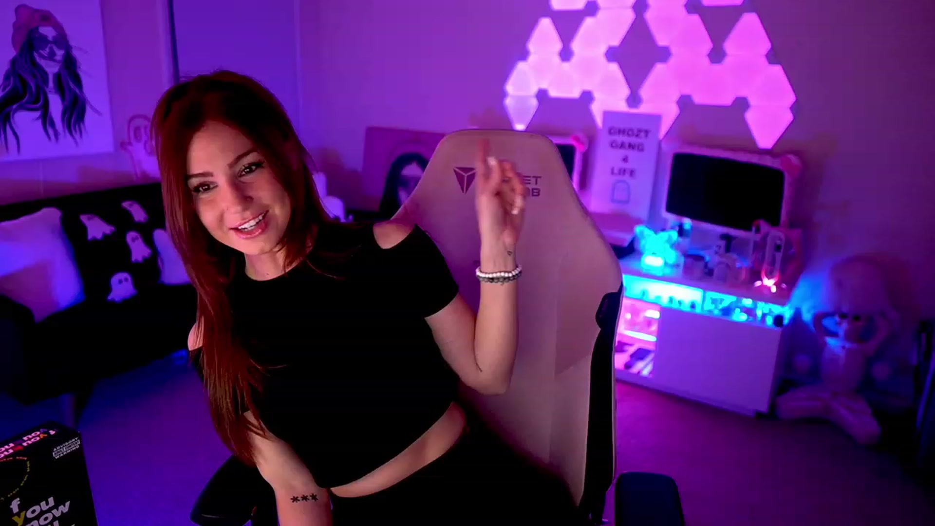 Gallery image thumbnail from ghoztgirl's myfreecams stream on, 07/22/2023, 07:06 image 1 of 20
