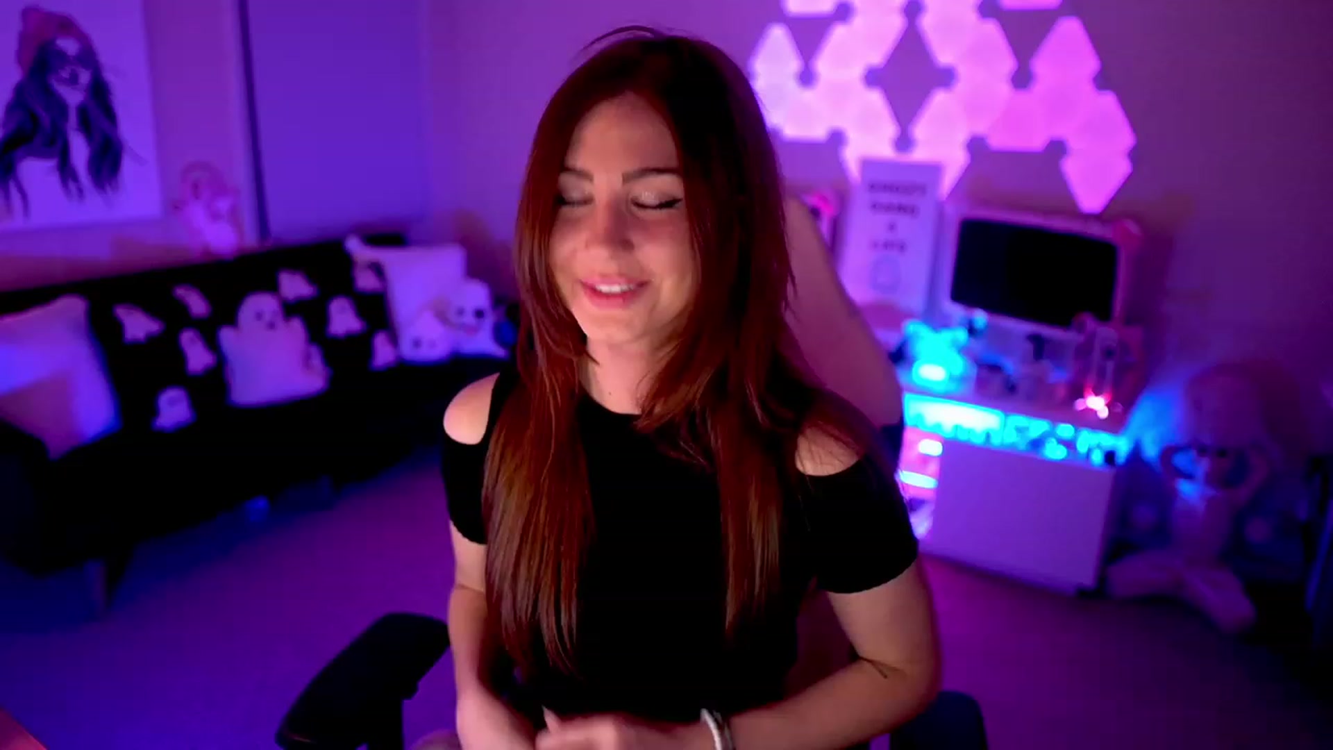 Gallery image thumbnail from ghoztgirl's myfreecams stream on, 07/22/2023, 07:06 image 6 of 20
