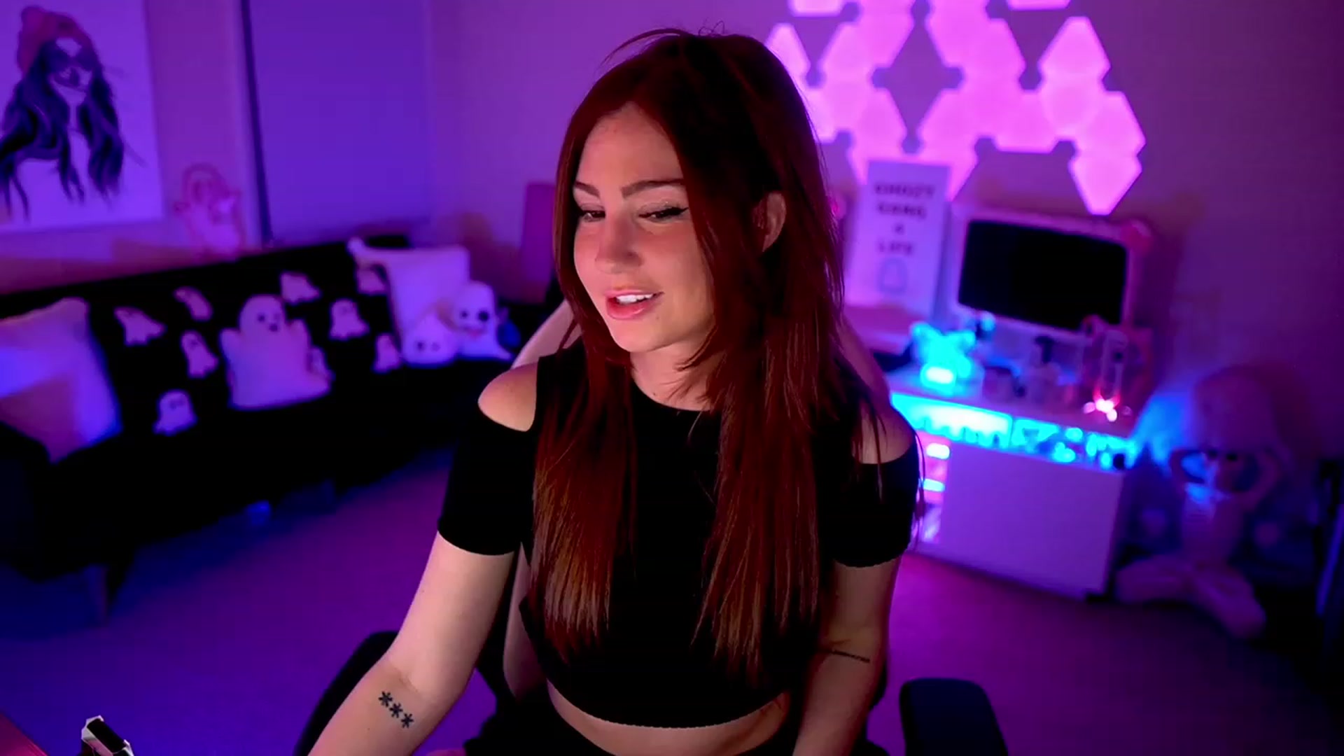 Gallery image thumbnail from ghoztgirl's myfreecams stream on, 07/22/2023, 07:06 image 5 of 20