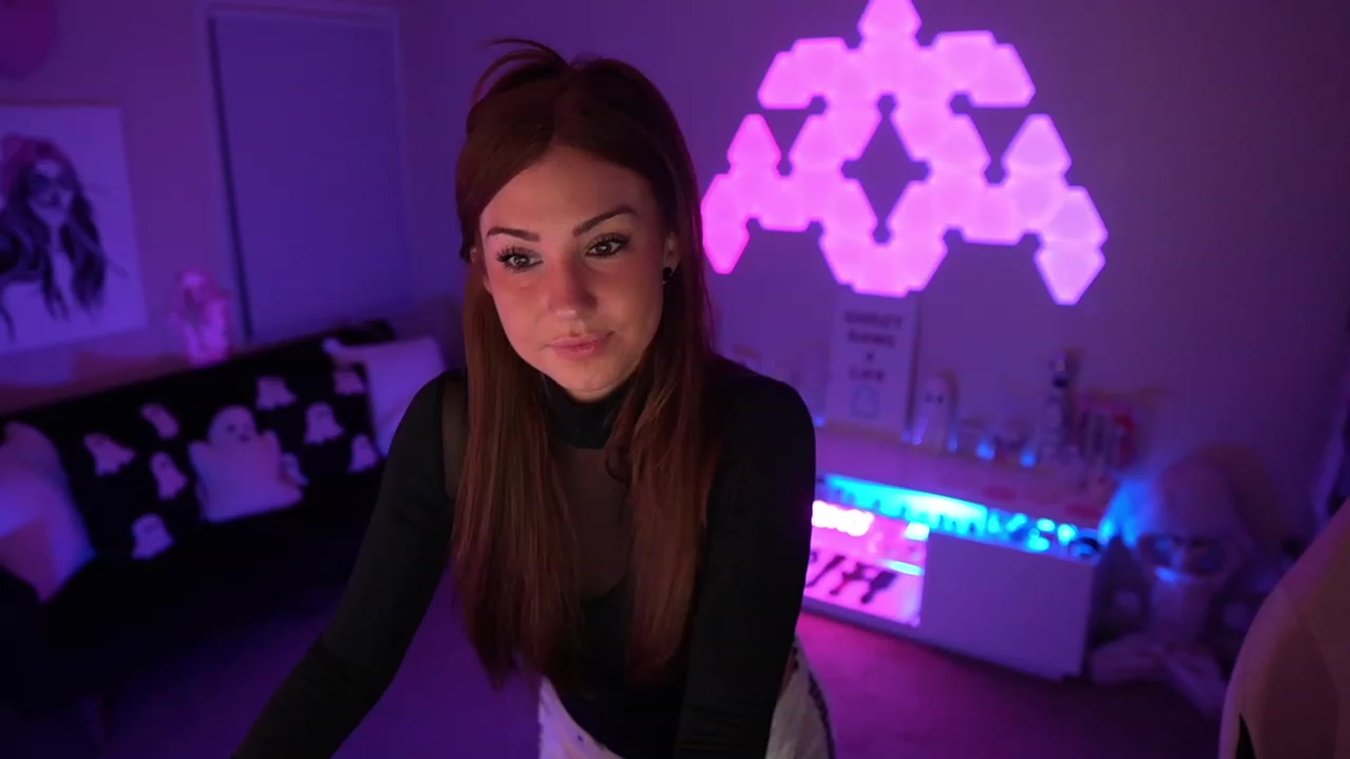 Gallery image thumbnail from ghoztgirl's myfreecams stream on, 08/12/2023, 06:41 image 11 of 20