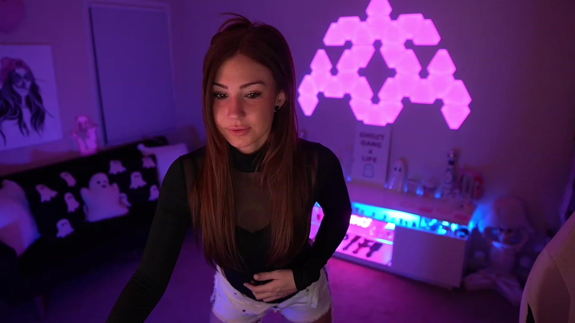 Gallery image thumbnail from ghoztgirl's myfreecams stream on, 08/12/2023, 06:41 image 9 of 20